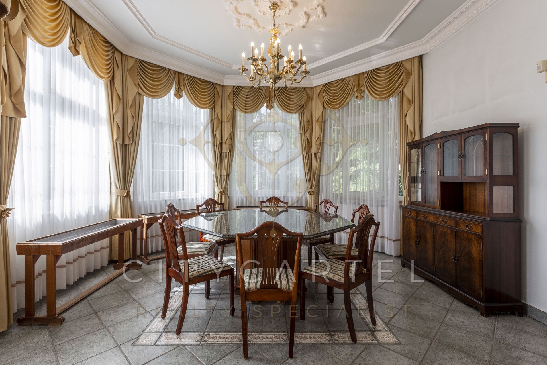 A fájl már létezik a célhelyen: import/kepek/vizjeles_5471662.jpg
For sale Villa, castle, mansion Budapest, II. kerület  913 m<sup>2</sup> 3800000 EUR