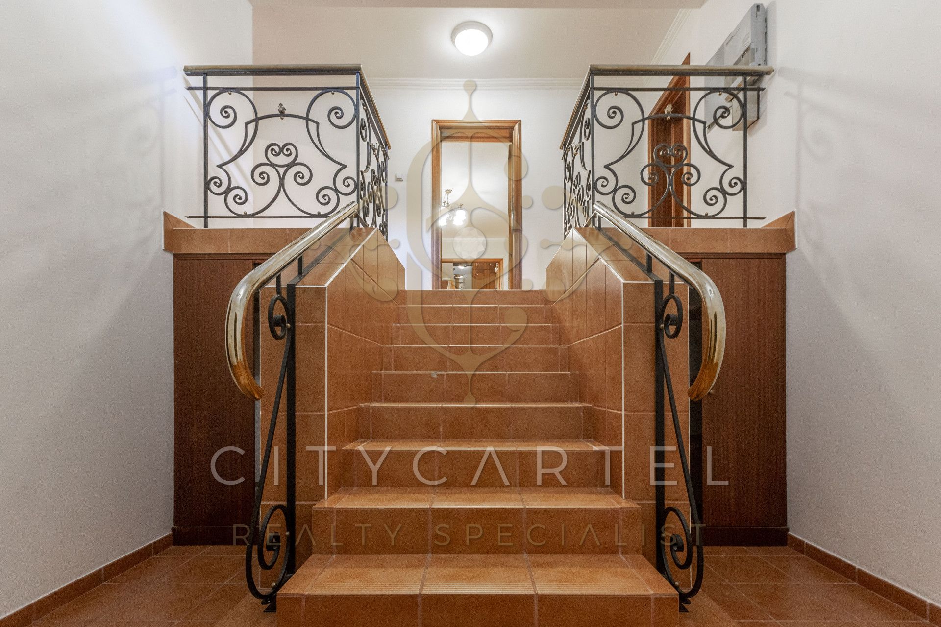 A fájl már létezik a célhelyen: import/kepek/vizjeles_5471691.jpg
For sale Villa, castle, mansion Budapest, II. kerület  913 m<sup>2</sup> 3800000 EUR