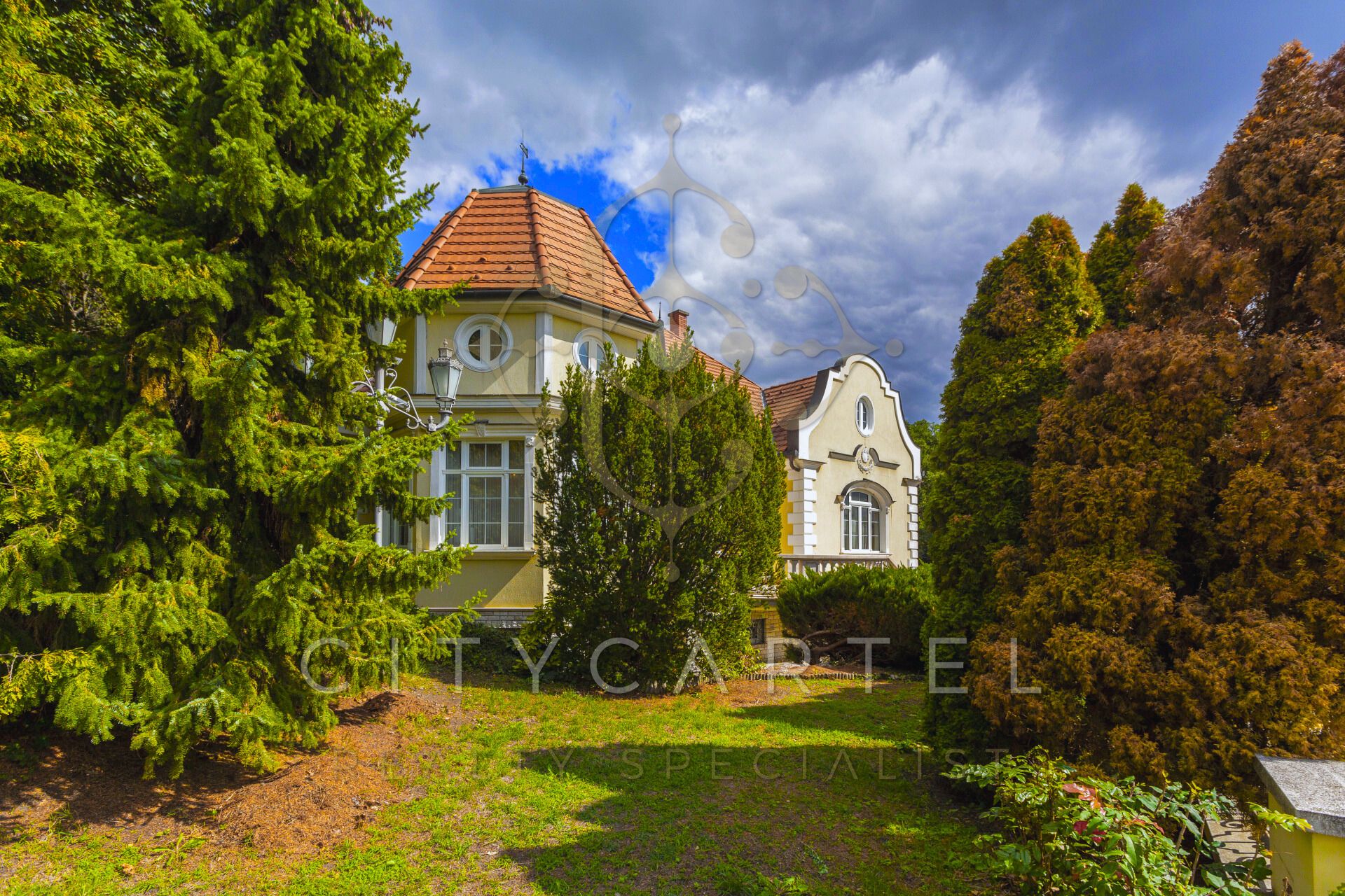 A fájl már létezik a célhelyen: import/kepek/vizjeles_5471781.jpg
For sale Villa, castle, mansion Budapest, II. kerület  913 m<sup>2</sup> 3800000 EUR