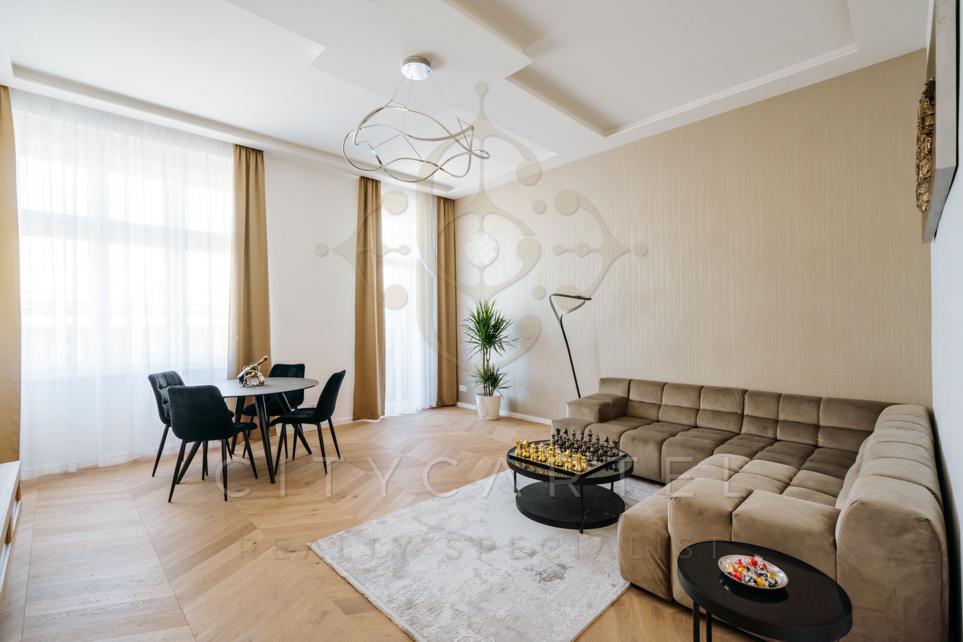 A fájl már létezik a célhelyen: import/kepek/vizjeles_5472825.jpg
For sale flat Budapest, V. kerület  120 m<sup>2</sup> 320 millió Ft