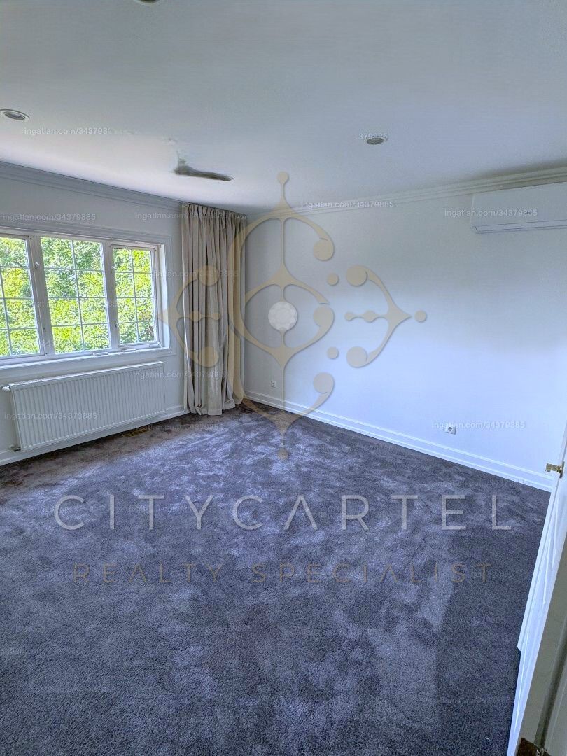 A fájl már létezik a célhelyen: import/kepek/vizjeles_5480697.jpg
For sale house Budapest, II. kerület  456 m<sup>2</sup> 9500 EUR