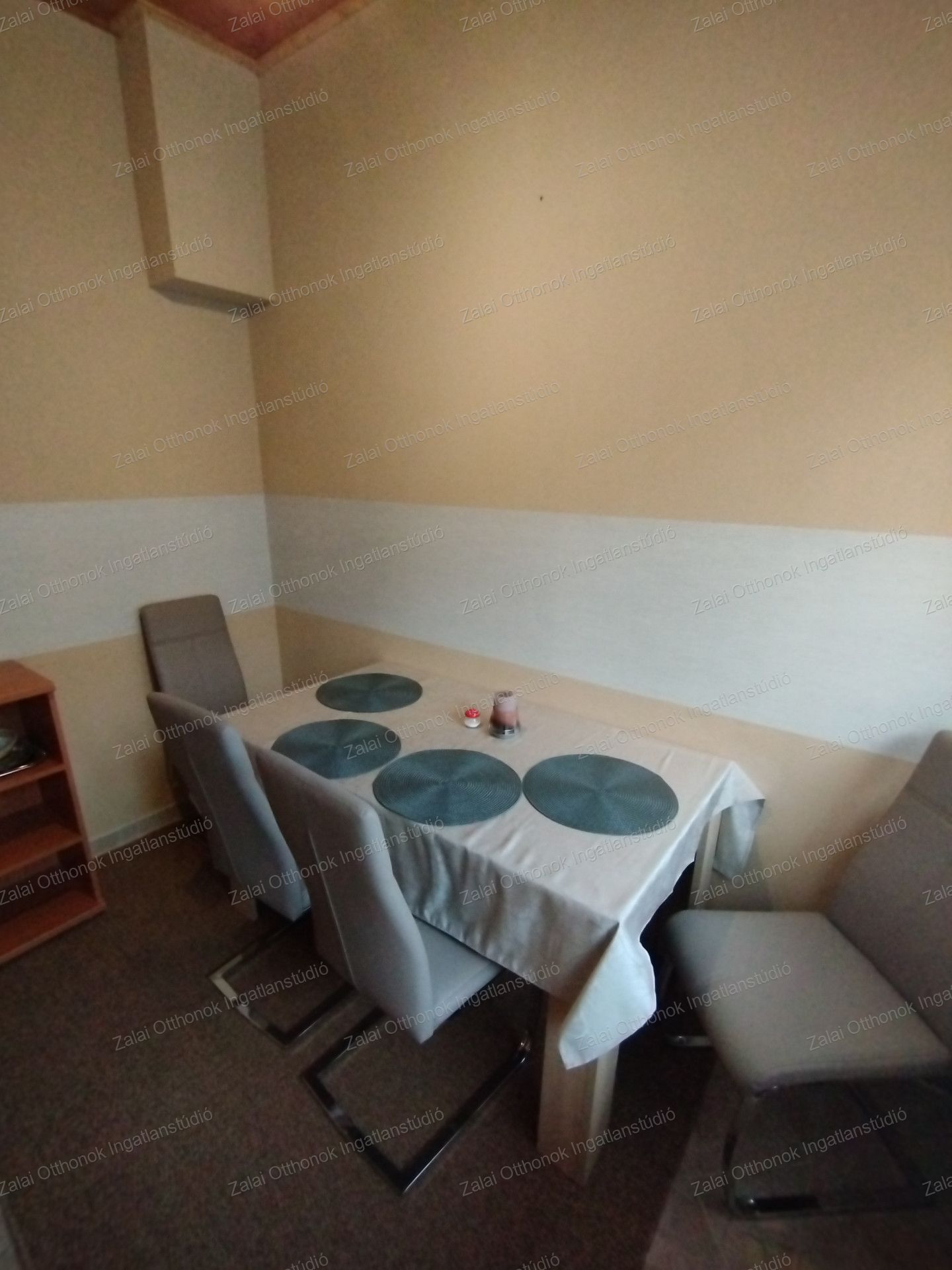 A fájl már létezik a célhelyen: import/kepek/vizjeles_5483018.jpg
For sale house Zalakaros  144 m<sup>2</sup> 74.49 millió Ft