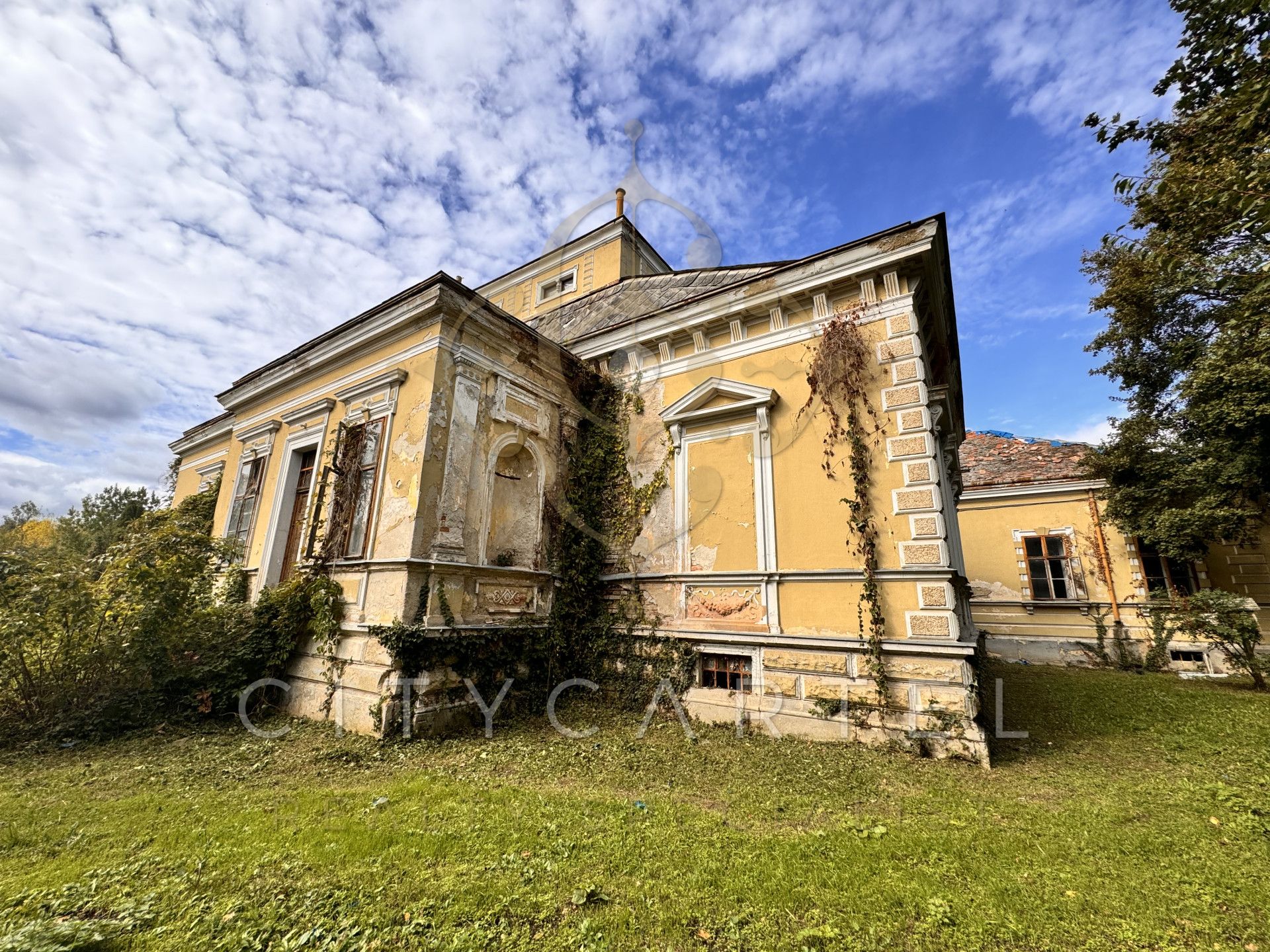 A fájl már létezik a célhelyen: import/kepek/vizjeles_5483458.jpg
For sale Villa, castle, mansion Csepreg  1200 m<sup>2</sup> 159 millió Ft