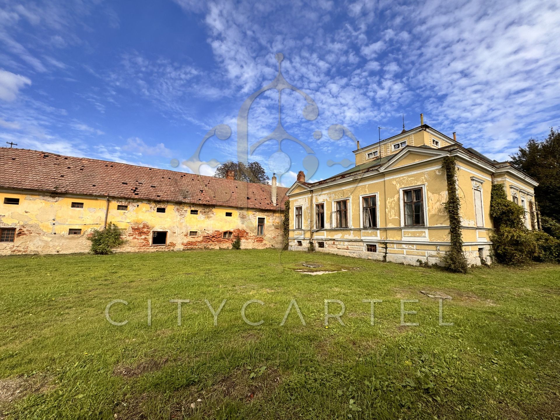 A fájl már létezik a célhelyen: import/kepek/vizjeles_5483459.jpg
For sale Villa, castle, mansion Csepreg  1200 m<sup>2</sup> 159 millió Ft