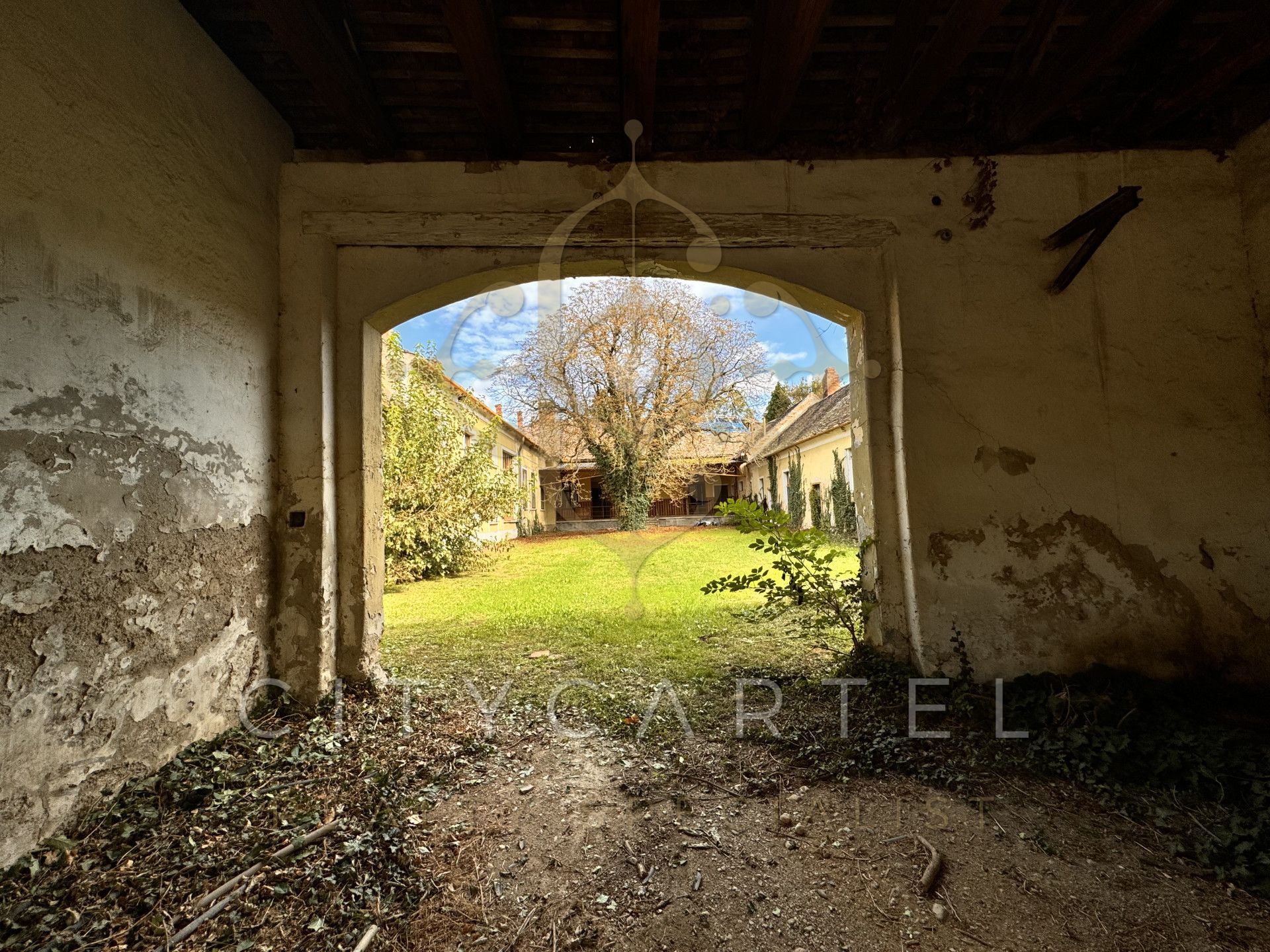 A fájl már létezik a célhelyen: import/kepek/vizjeles_5483465.jpg
For sale Villa, castle, mansion Csepreg  1200 m<sup>2</sup> 159 millió Ft