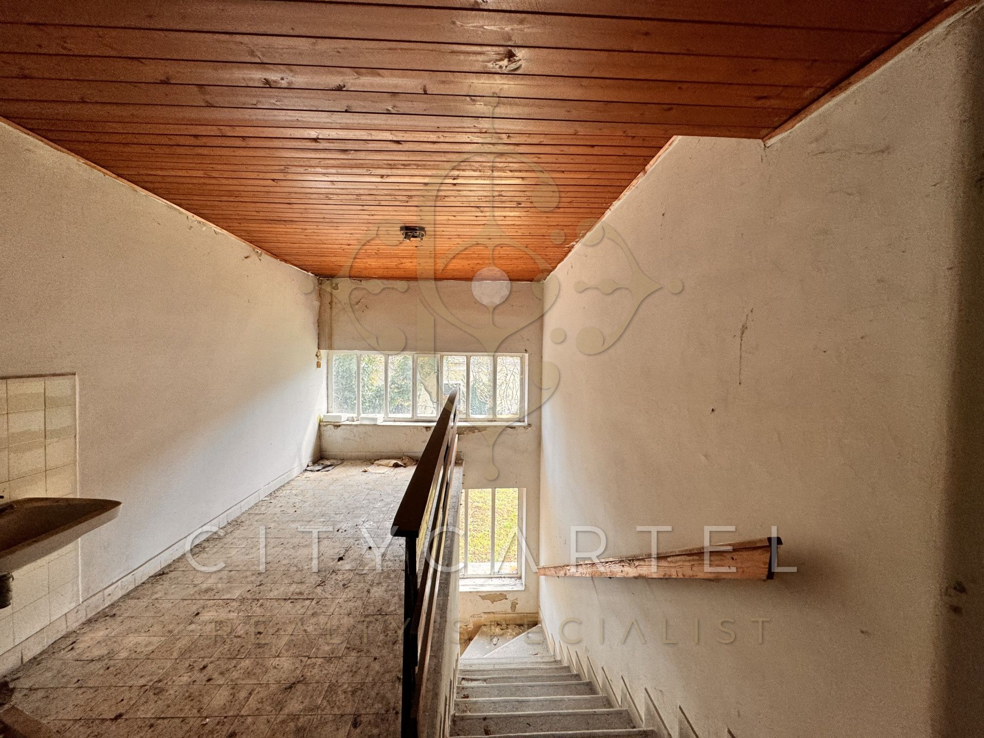 A fájl már létezik a célhelyen: import/kepek/vizjeles_5483483.jpg
For sale Villa, castle, mansion Csepreg  1200 m<sup>2</sup> 159 millió Ft