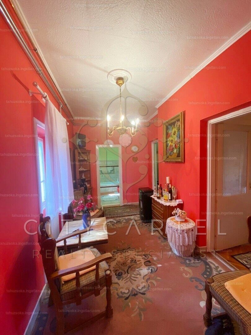 A fájl már létezik a célhelyen: import/kepek/vizjeles_5484059.jpg
Eladó Családi ház Etes  73 m<sup>2</sup> 13 millió Ft