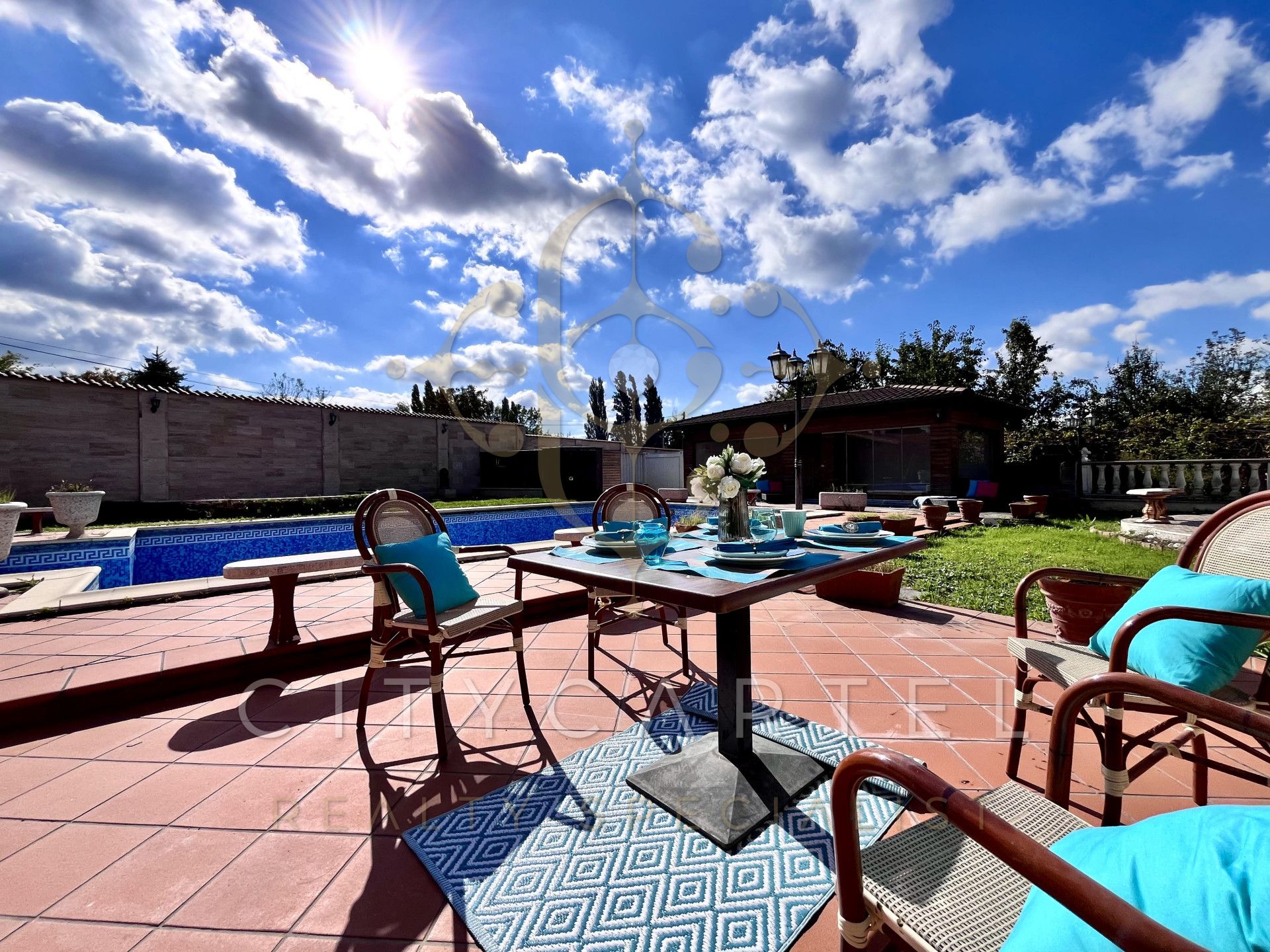 A fájl már létezik a célhelyen: import/kepek/vizjeles_5497780.jpg
For sale house Budapest, XXIII. kerület  355 m<sup>2</sup> 229.9 millió Ft