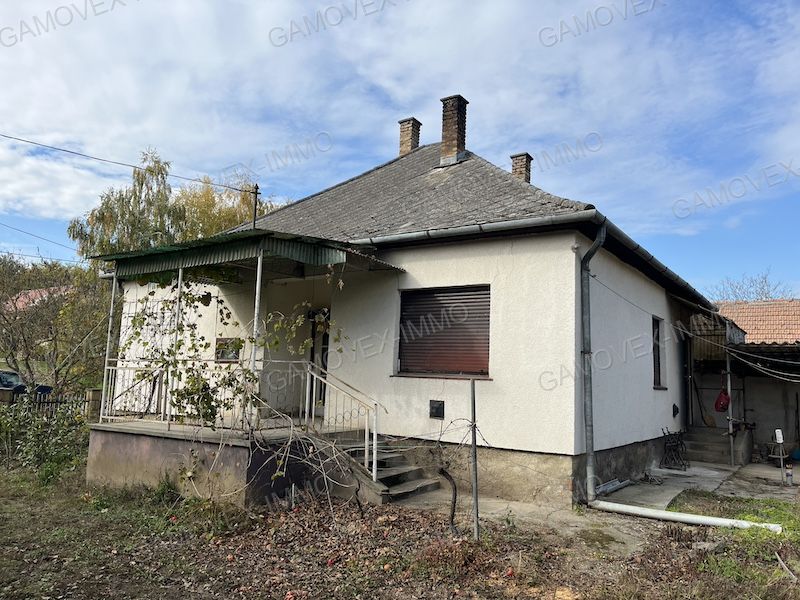 A fájl már létezik a célhelyen: import/kepek/vizjeles_5503544.jpg
Eladó Családi ház Gyulaj  83 m<sup>2</sup> 11.91 millió Ft