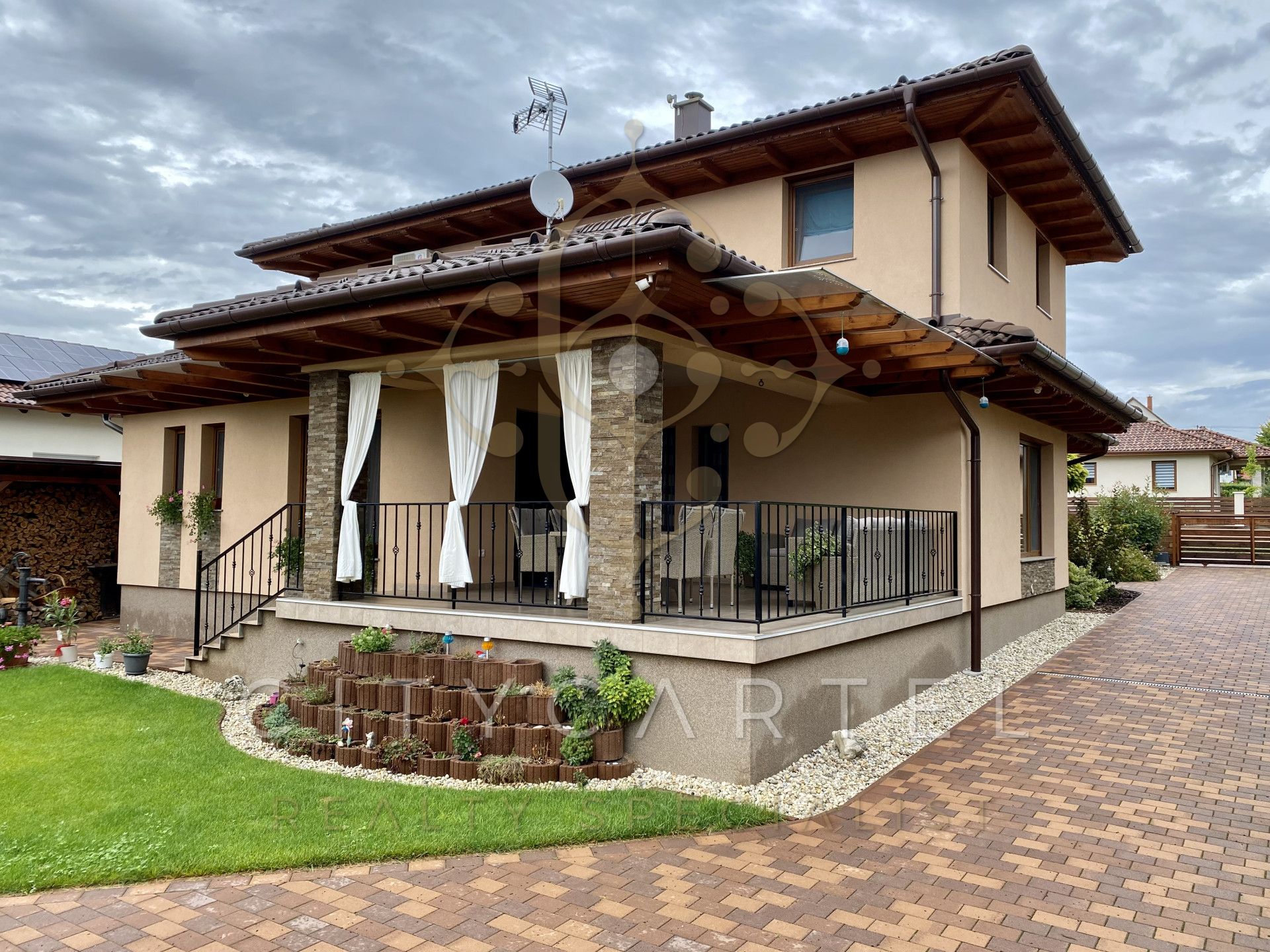 A fájl már létezik a célhelyen: import/kepek/vizjeles_5506592.jpg
Eladó Családi ház Balatonboglár  227 m<sup>2</sup> 244.99 millió Ft