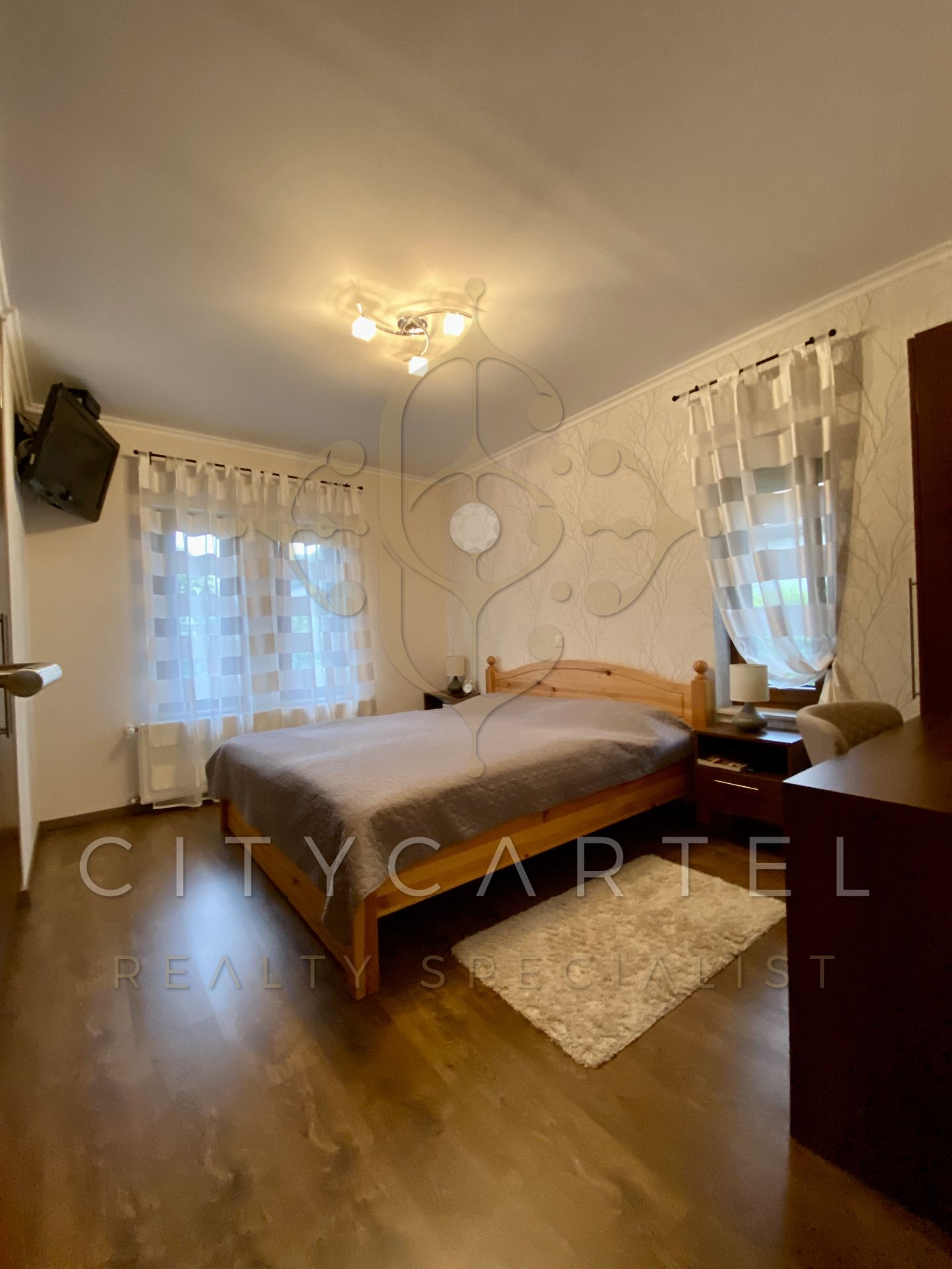 A fájl már létezik a célhelyen: import/kepek/vizjeles_5506596.jpg
Eladó Családi ház Balatonboglár  227 m<sup>2</sup> 244.99 millió Ft
