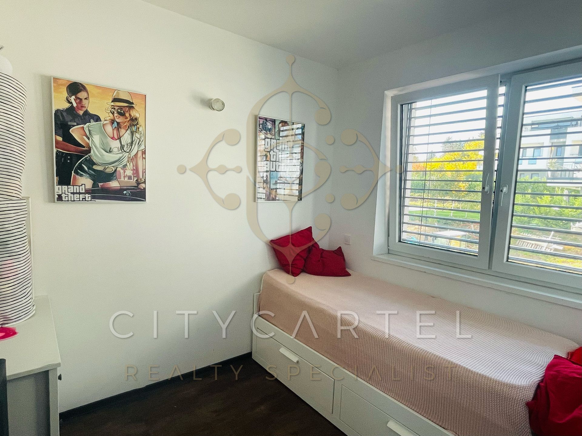 A fájl már létezik a célhelyen: import/kepek/vizjeles_5510500.jpg
Eladó Családi ház Budapest, XI. kerület  240 m<sup>2</sup> 385 millió Ft