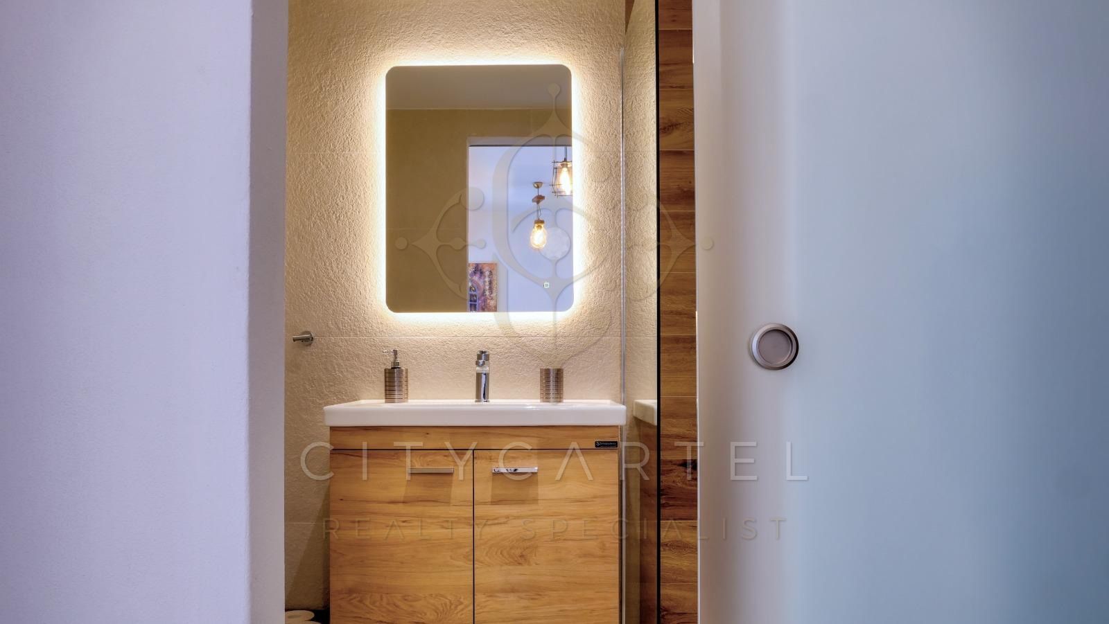 A fájl már létezik a célhelyen: import/kepek/vizjeles_5515193.jpg
For sale flat   46 m<sup>2</sup> 185000 EUR