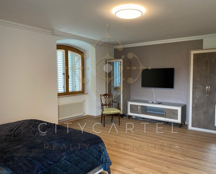 A fájl már létezik a célhelyen: import/kepek/vizjeles_5516176.jpg
Eladó Villa, kastély, kúria Budajenő  1200 m<sup>2</sup> 7200000 EUR
