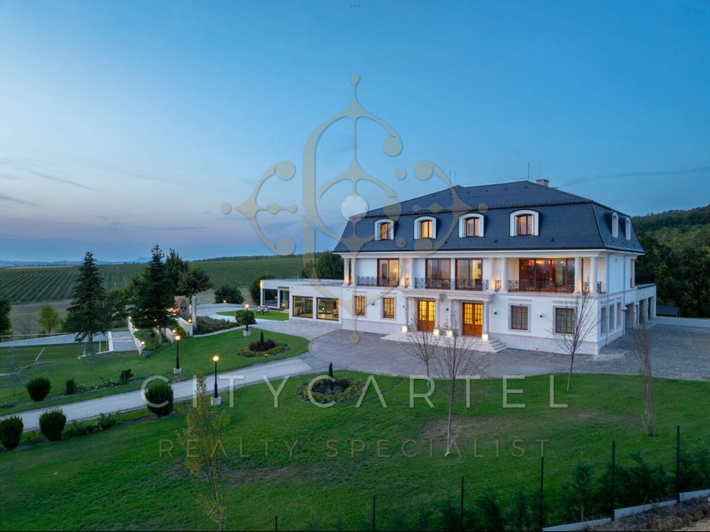A fájl már létezik a célhelyen: import/kepek/vizjeles_5516188.jpg
Eladó Villa, kastély, kúria Budajenő  1200 m<sup>2</sup> 7200000 EUR