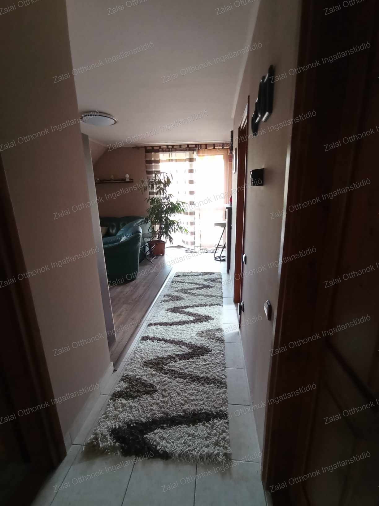 A fájl már létezik a célhelyen: import/kepek/vizjeles_5524719.jpg
For sale house Kehidakustány  248 m<sup>2</sup> 94.9 millió Ft