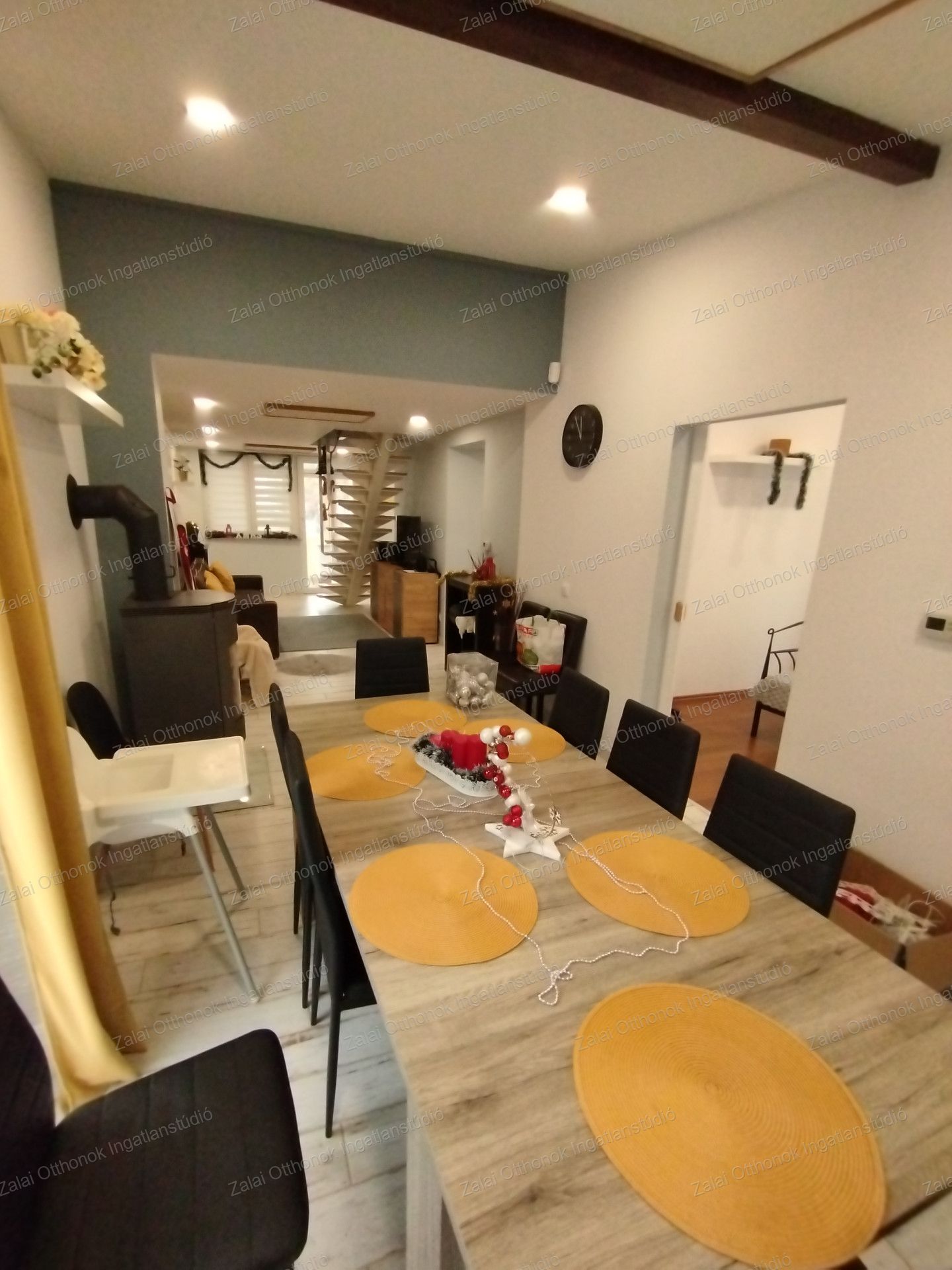 A fájl már létezik a célhelyen: import/kepek/vizjeles_5538049.jpg
For sale recreational home, summer house Balatonberény  115 m<sup>2</sup> 124.9 millió Ft