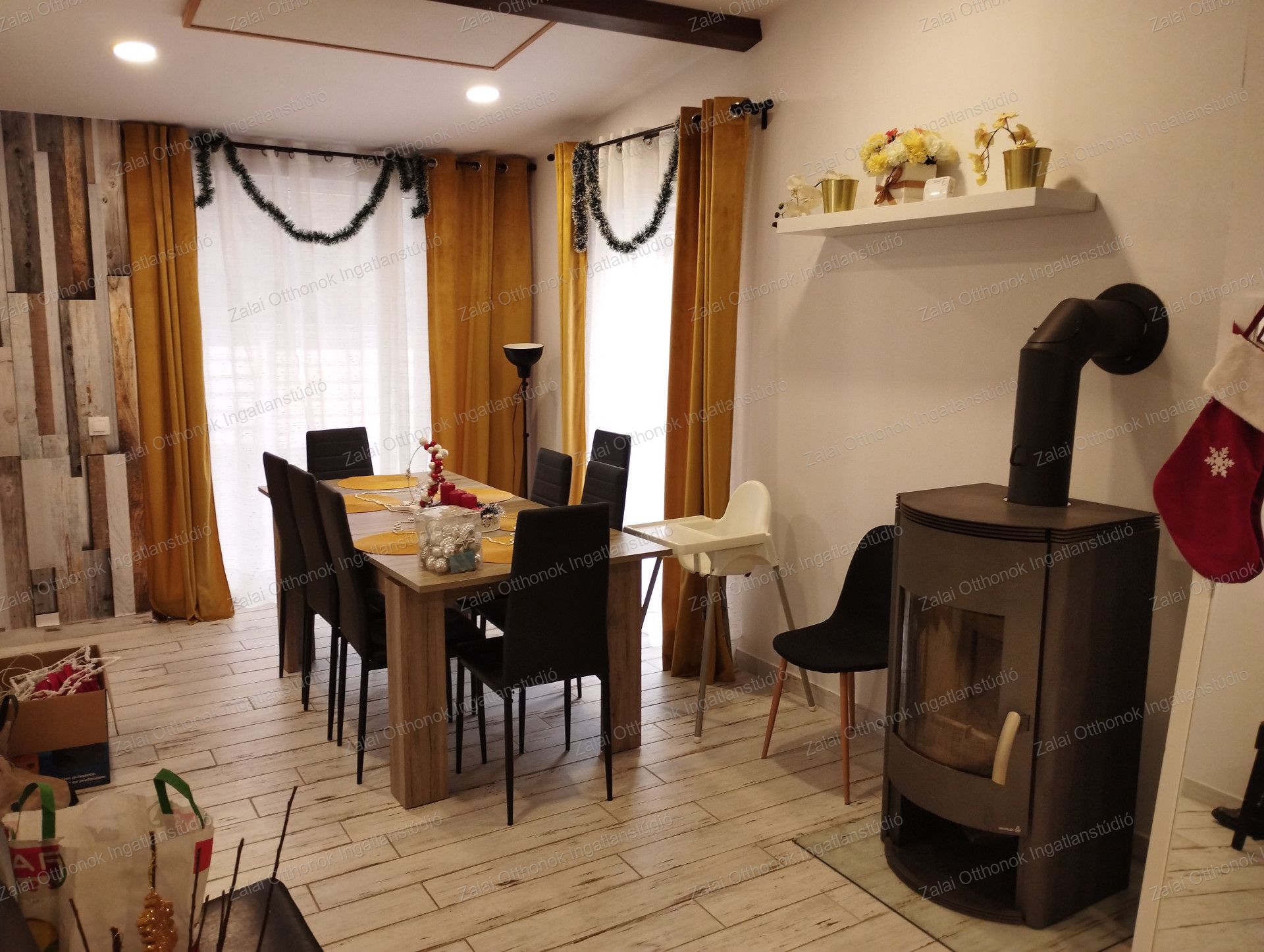 A fájl már létezik a célhelyen: import/kepek/vizjeles_5538050.jpg
For sale recreational home, summer house Balatonberény  115 m<sup>2</sup> 124.9 millió Ft