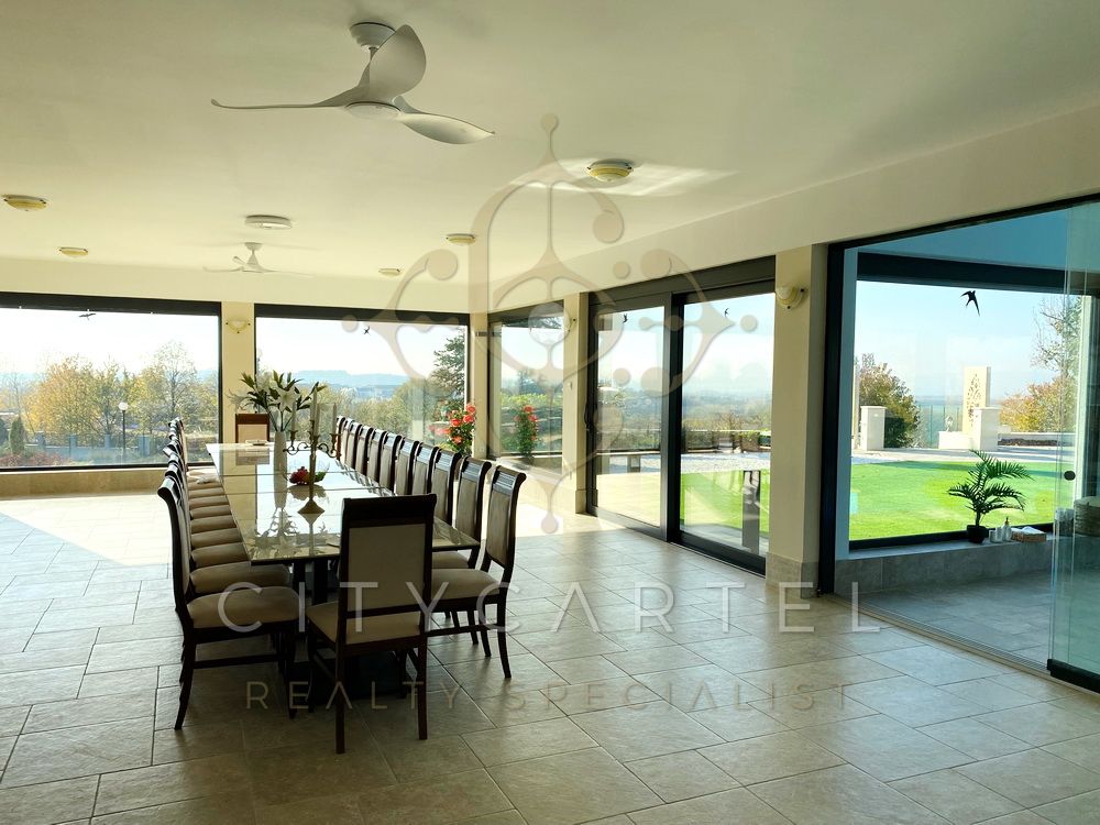 A fájl már létezik a célhelyen: import/kepek/vizjeles_5538641.jpg
Eladó Villa, kastély, kúria Budajenő  1200 m<sup>2</sup> 7200000 EUR