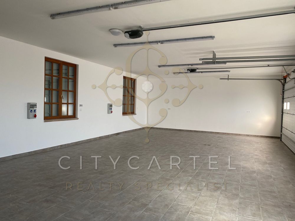 A fájl már létezik a célhelyen: import/kepek/vizjeles_5538646.jpg
Eladó Villa, kastély, kúria Budajenő  1200 m<sup>2</sup> 7200000 EUR