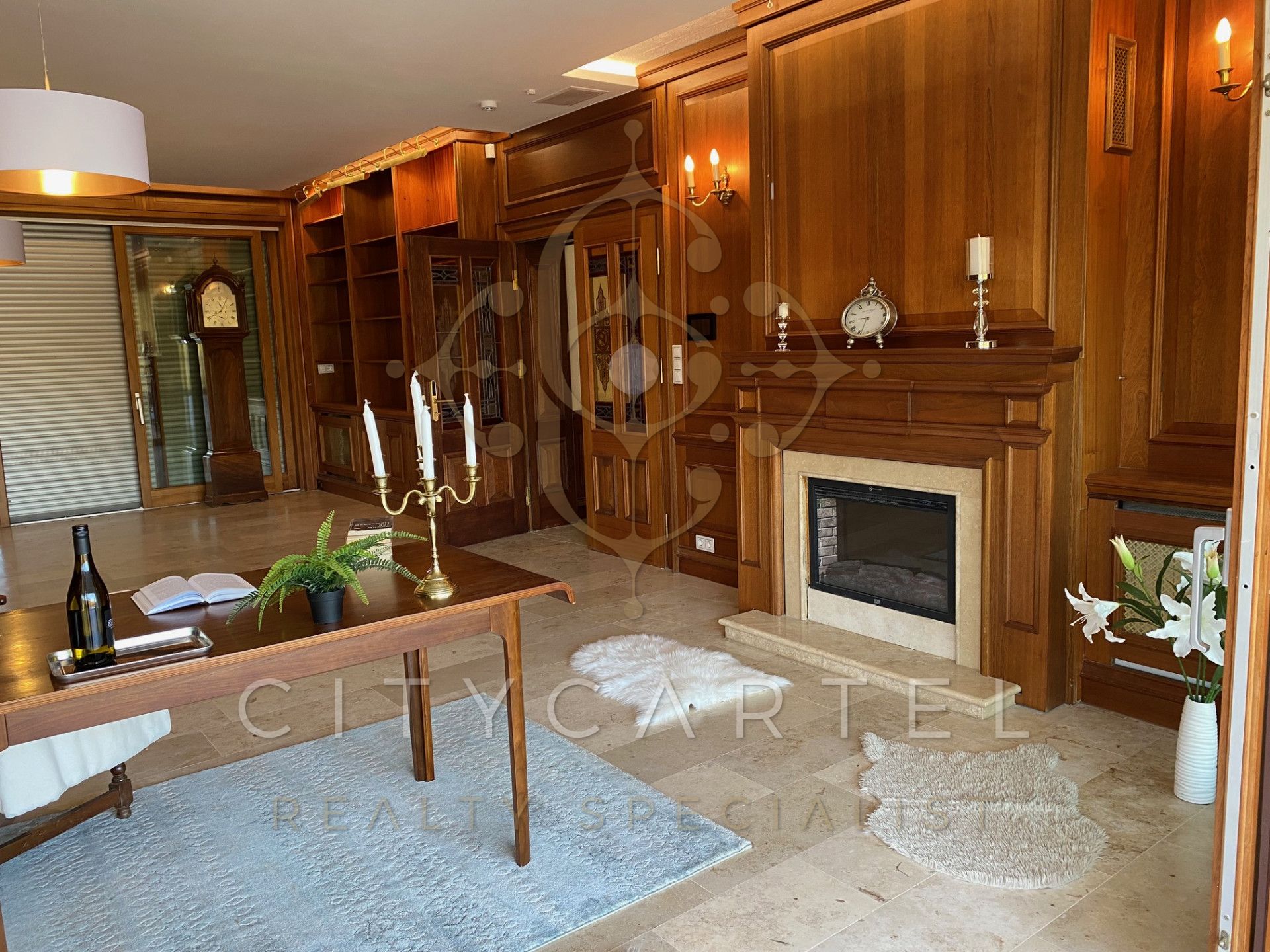 A fájl már létezik a célhelyen: import/kepek/vizjeles_5538863.jpg
For sale Villa, castle, mansion Budajenő  1200 m<sup>2</sup> 15540 EUR