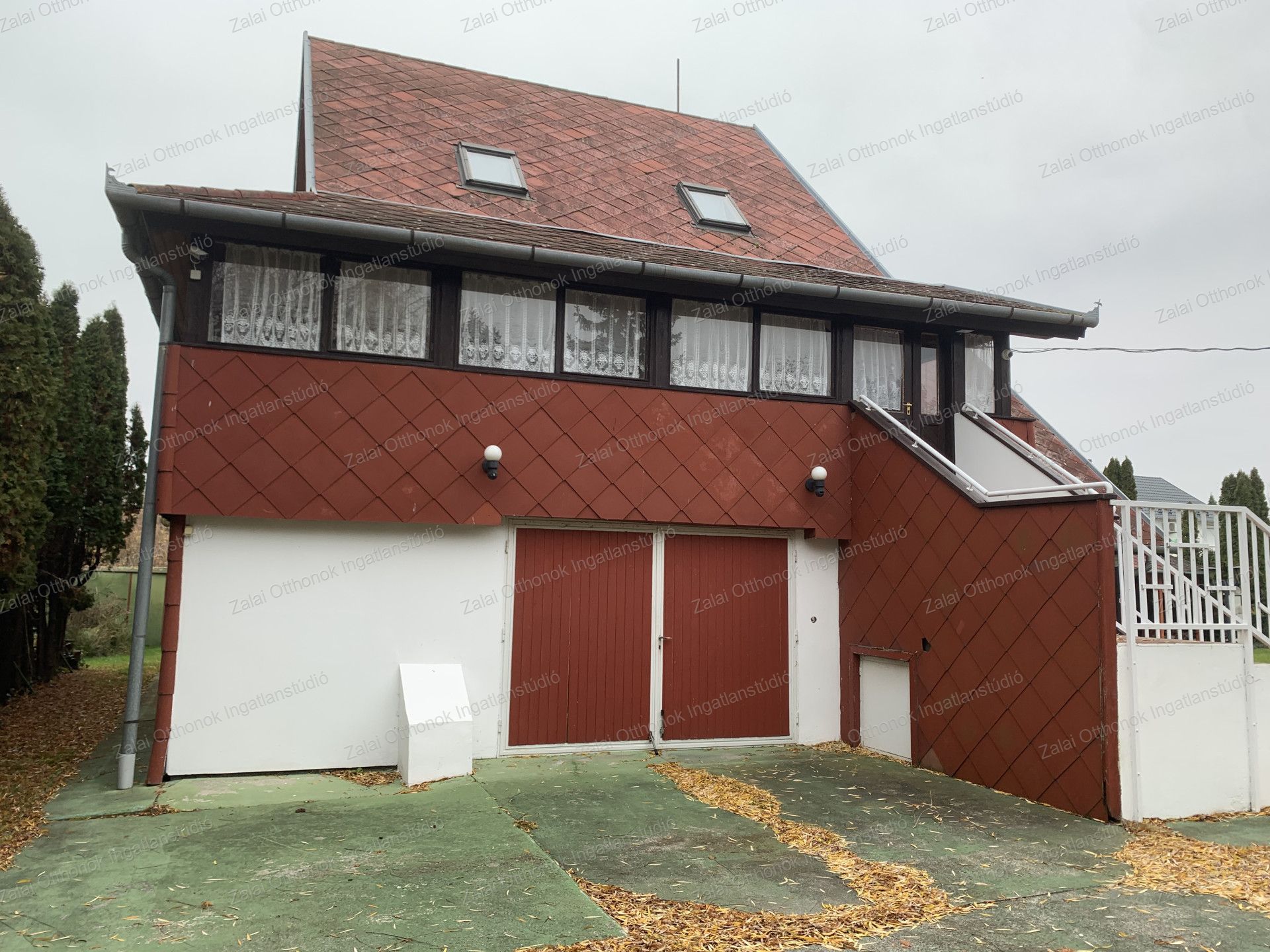 A fájl már létezik a célhelyen: import/kepek/vizjeles_5558813.jpg
For sale recreational home, summer house Balatonfenyves  350 m<sup>2</sup> 389.9 millió Ft