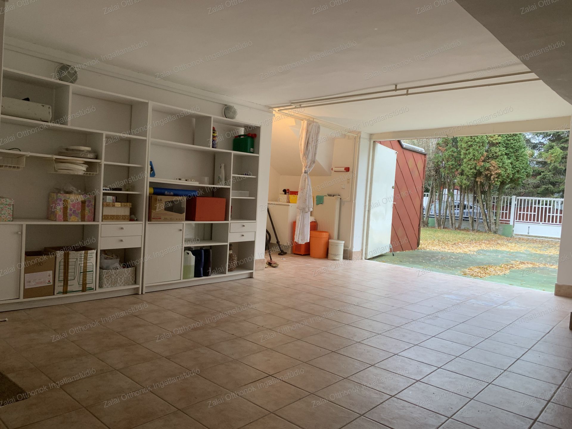 A fájl már létezik a célhelyen: import/kepek/vizjeles_5558814.jpg
For sale recreational home, summer house Balatonfenyves  350 m<sup>2</sup> 389.9 millió Ft