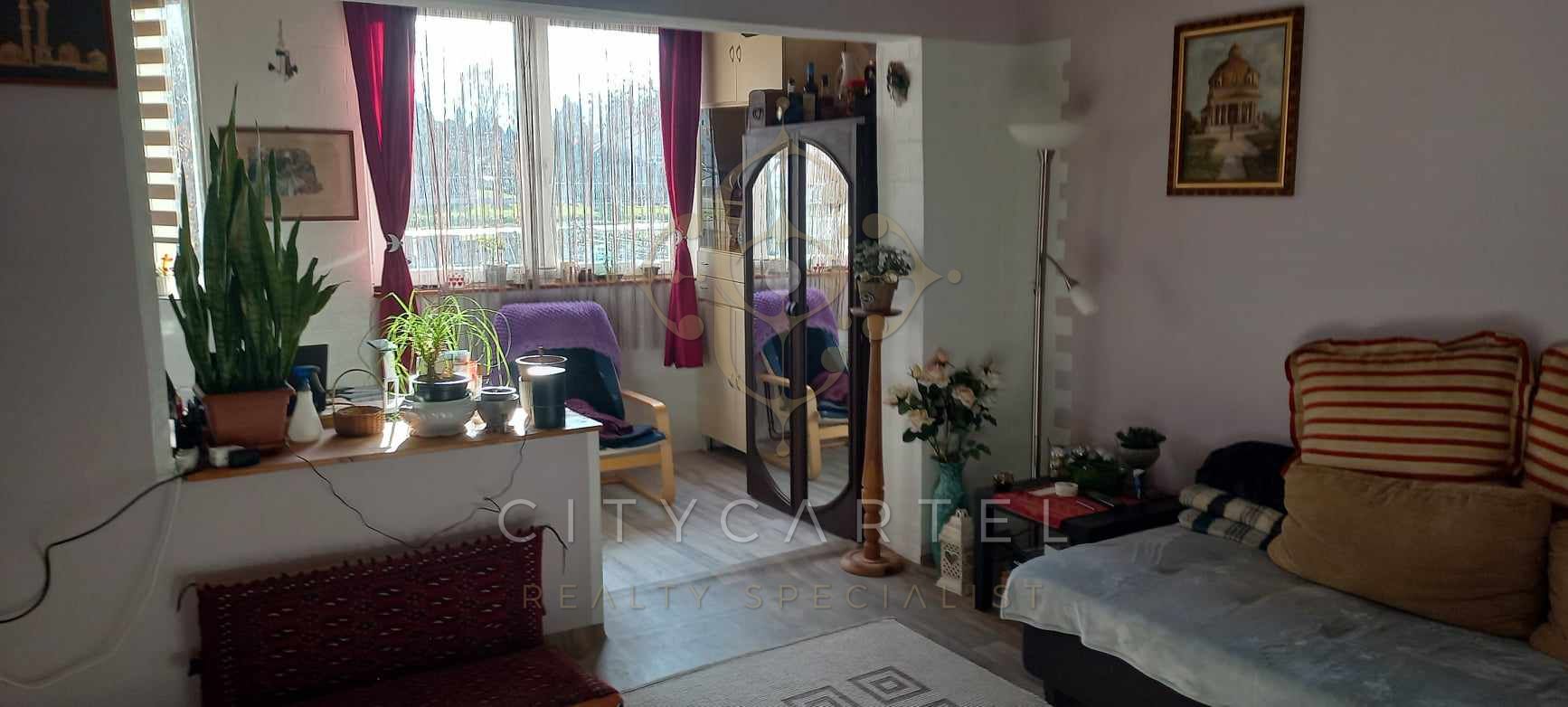 A fájl már létezik a célhelyen: import/kepek/vizjeles_5572392.jpg
Eladó Családi ház Siófok  140 m<sup>2</sup> 89.9 millió Ft