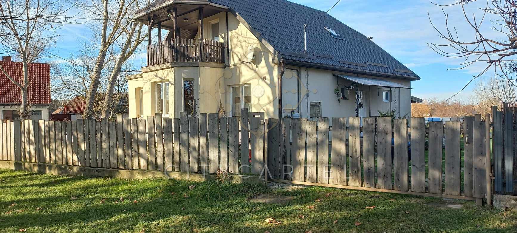 A fájl már létezik a célhelyen: import/kepek/vizjeles_5572393.jpg
Eladó Családi ház Siófok  140 m<sup>2</sup> 89.9 millió Ft