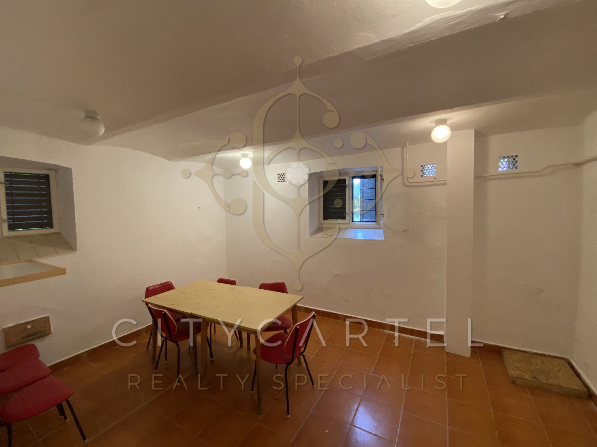A fájl már létezik a célhelyen: import/kepek/vizjeles_5583857.jpg
Eladó Családi ház Fonyód  205 m<sup>2</sup> 115 millió Ft