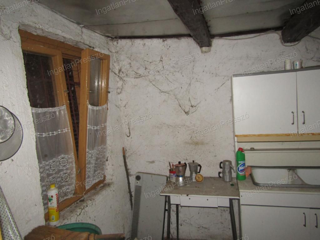 A fájl már létezik a célhelyen: import/kepek/vizjeles_5586694.jpg
Eladó nyaraló Kisapáti  95 m<sup>2</sup> 74 millió Ft