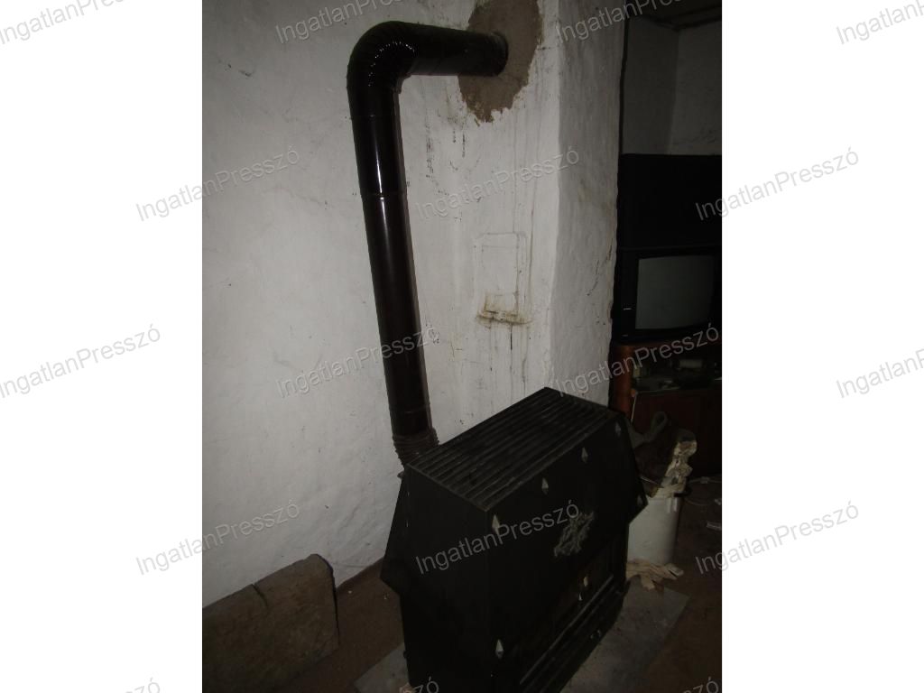 A fájl már létezik a célhelyen: import/kepek/vizjeles_5586706.jpg
Eladó nyaraló Kisapáti  95 m<sup>2</sup> 74 millió Ft