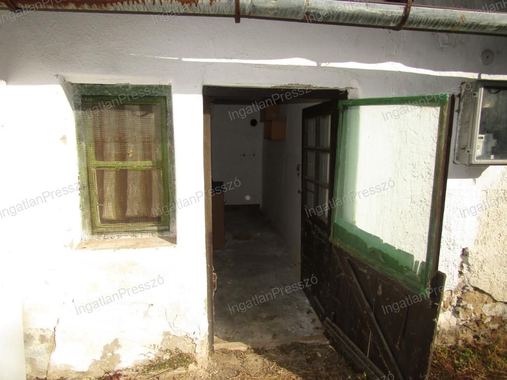 A fájl már létezik a célhelyen: import/kepek/vizjeles_5586720.jpg
Eladó nyaraló Kisapáti  95 m<sup>2</sup> 74 millió Ft