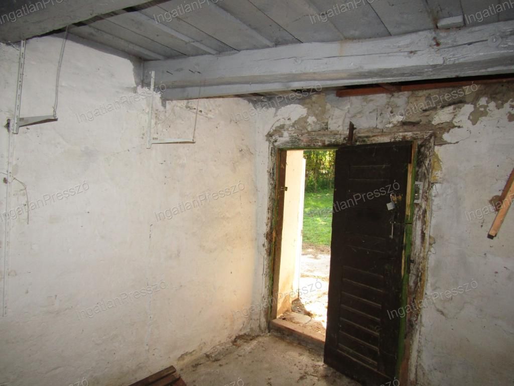 A fájl már létezik a célhelyen: import/kepek/vizjeles_5586725.jpg
Eladó nyaraló Kisapáti  95 m<sup>2</sup> 74 millió Ft