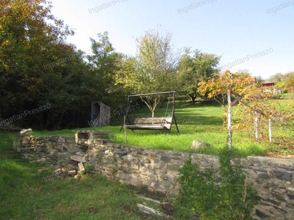 A fájl már létezik a célhelyen: import/kepek/vizjeles_5586732.jpg
Eladó nyaraló Kisapáti  95 m<sup>2</sup> 74 millió Ft