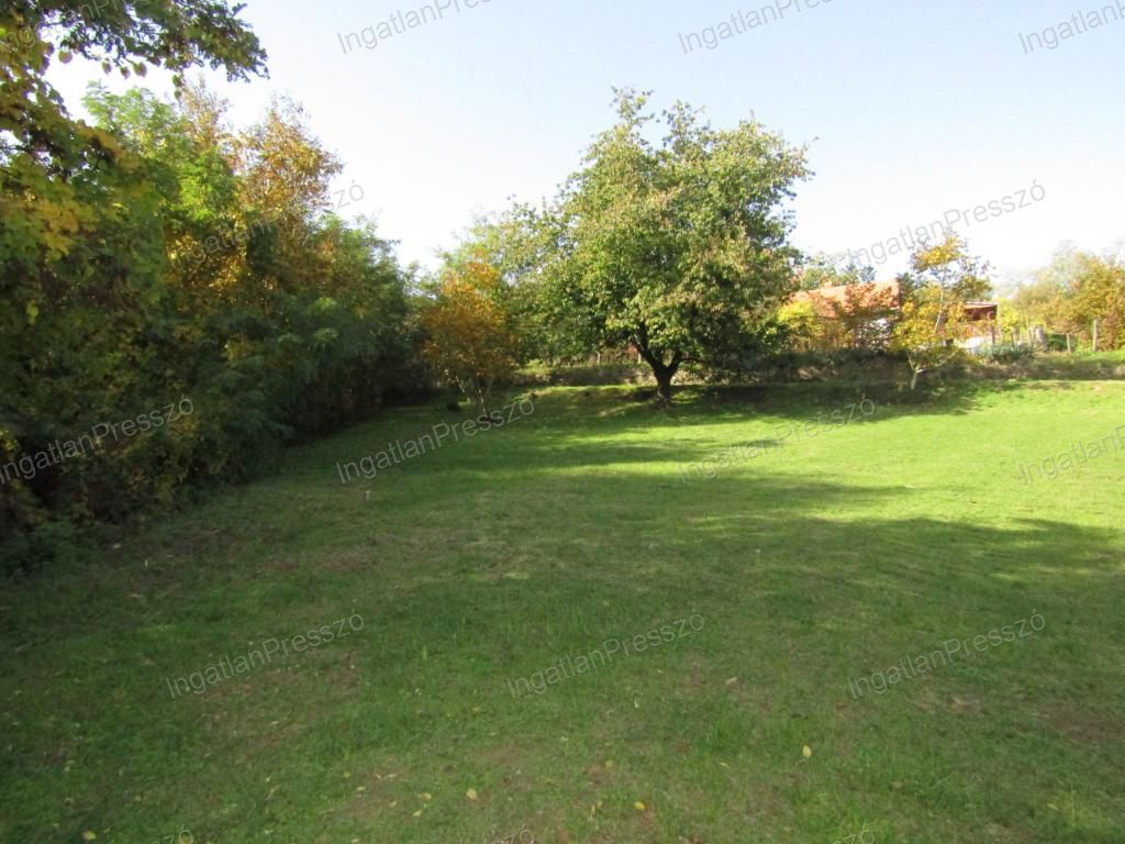 A fájl már létezik a célhelyen: import/kepek/vizjeles_5586744.jpg
Eladó nyaraló Kisapáti  95 m<sup>2</sup> 74 millió Ft