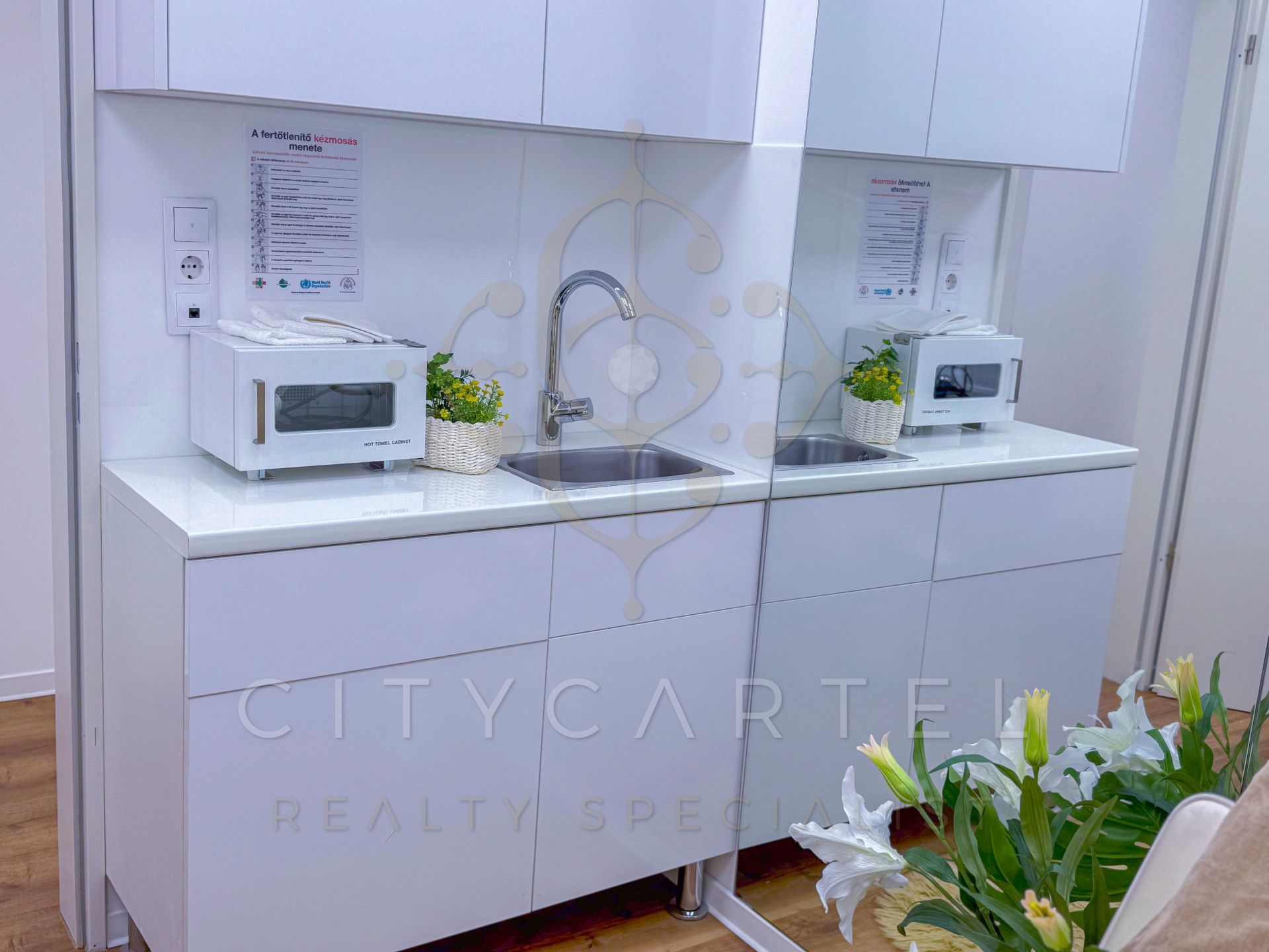 A fájl már létezik a célhelyen: import/kepek/vizjeles_5587888.jpg
For sale retail space Budapest, II. kerület  184 m<sup>2</sup> 219.9 millió Ft