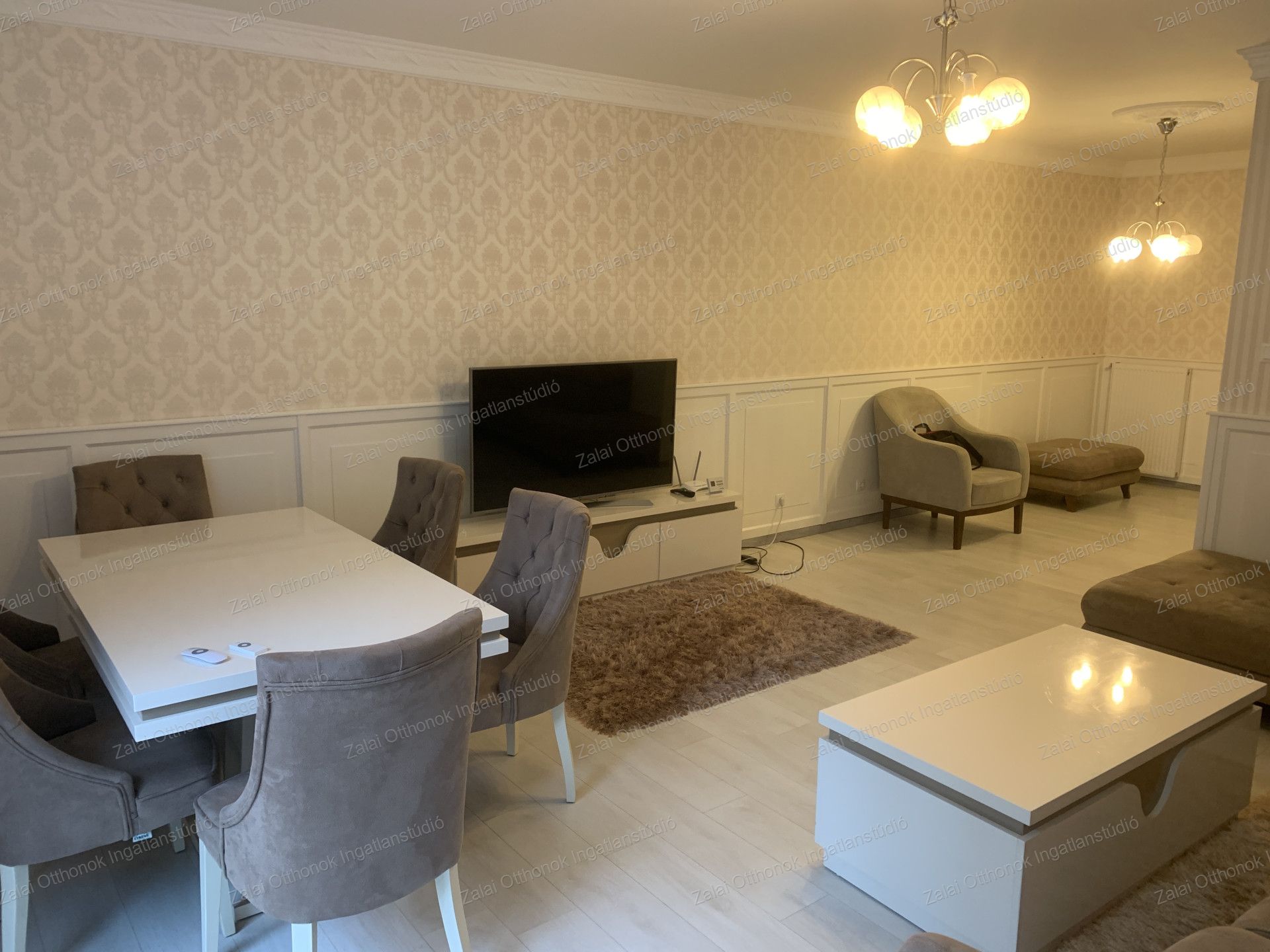 A fájl már létezik a célhelyen: import/kepek/vizjeles_5591212.jpg
For sale Terraced house Hévíz  195 m<sup>2</sup> 125 millió Ft