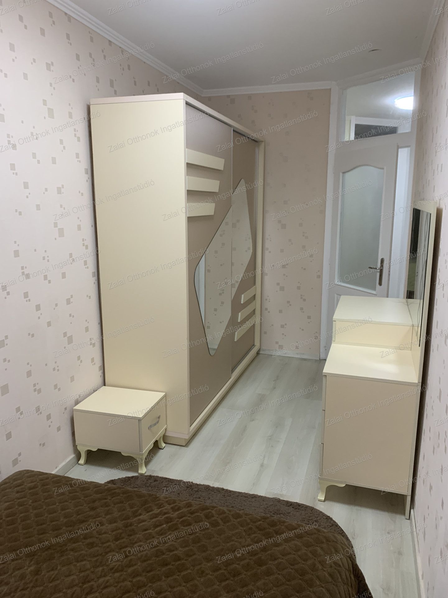 A fájl már létezik a célhelyen: import/kepek/vizjeles_5591218.jpg
For sale Terraced house Hévíz  195 m<sup>2</sup> 125 millió Ft