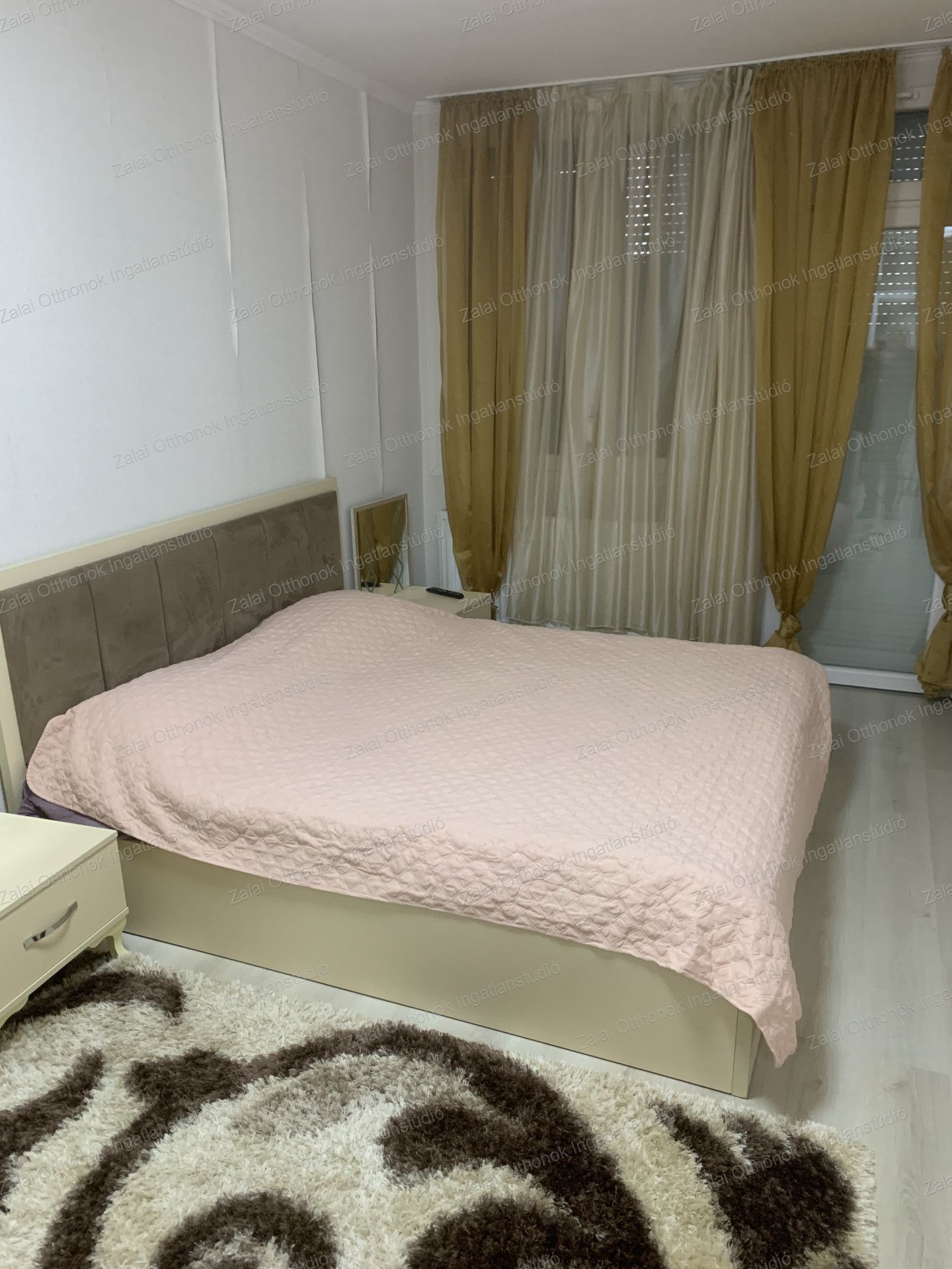 A fájl már létezik a célhelyen: import/kepek/vizjeles_5591219.jpg
For sale Terraced house Hévíz  195 m<sup>2</sup> 125 millió Ft