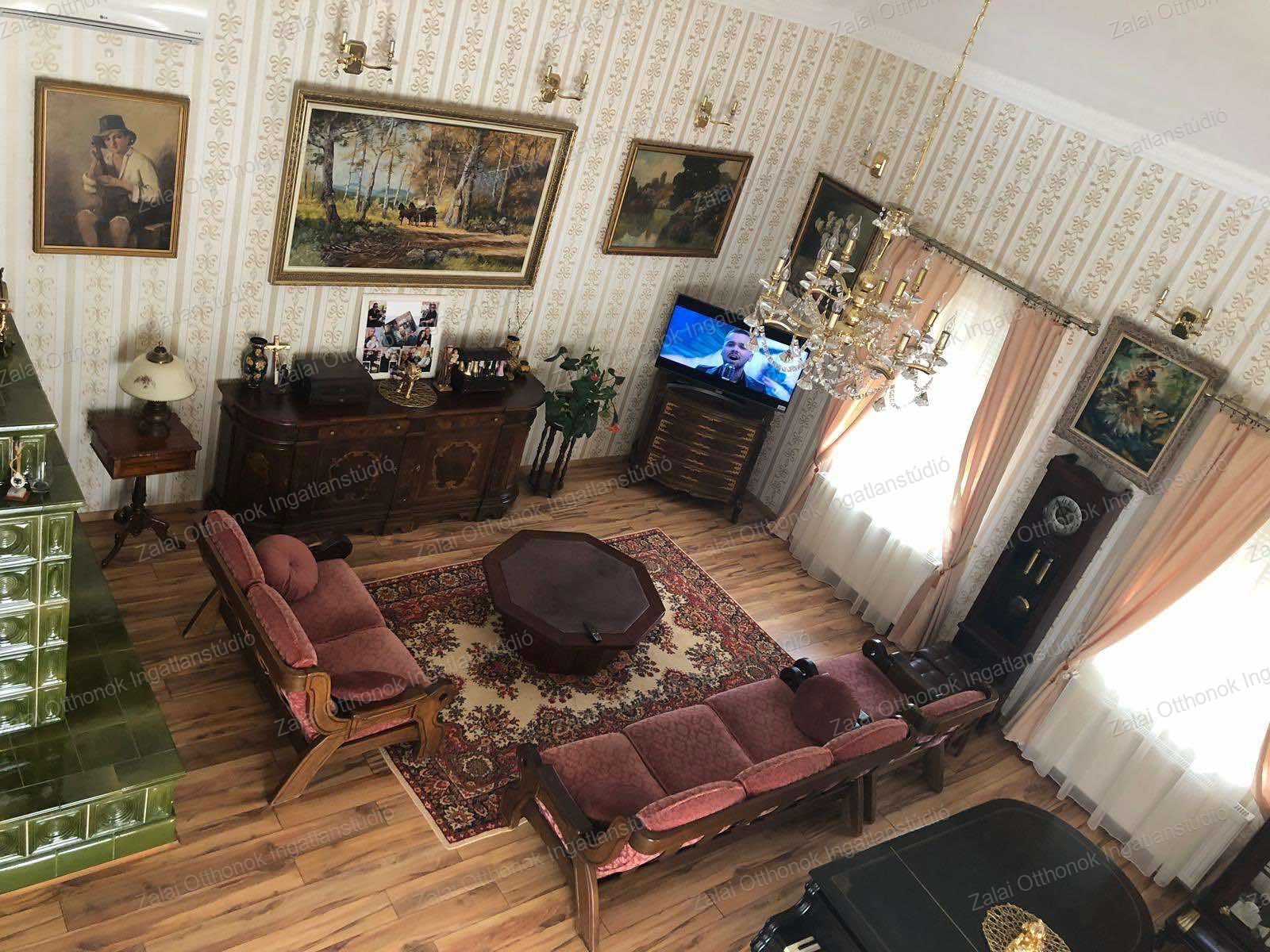 A fájl már létezik a célhelyen: import/kepek/vizjeles_5592936.jpg
For sale house Hévíz  500 m<sup>2</sup> 260 millió Ft