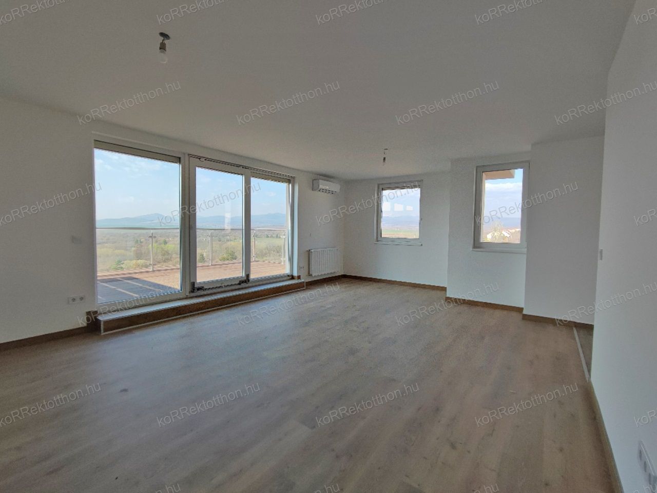 A fájl már létezik a célhelyen: import/kepek/vizjeles_5594029.jpg
Eladó Téglalakás Gyöngyös  167 m<sup>2</sup> 143.068 millió Ft