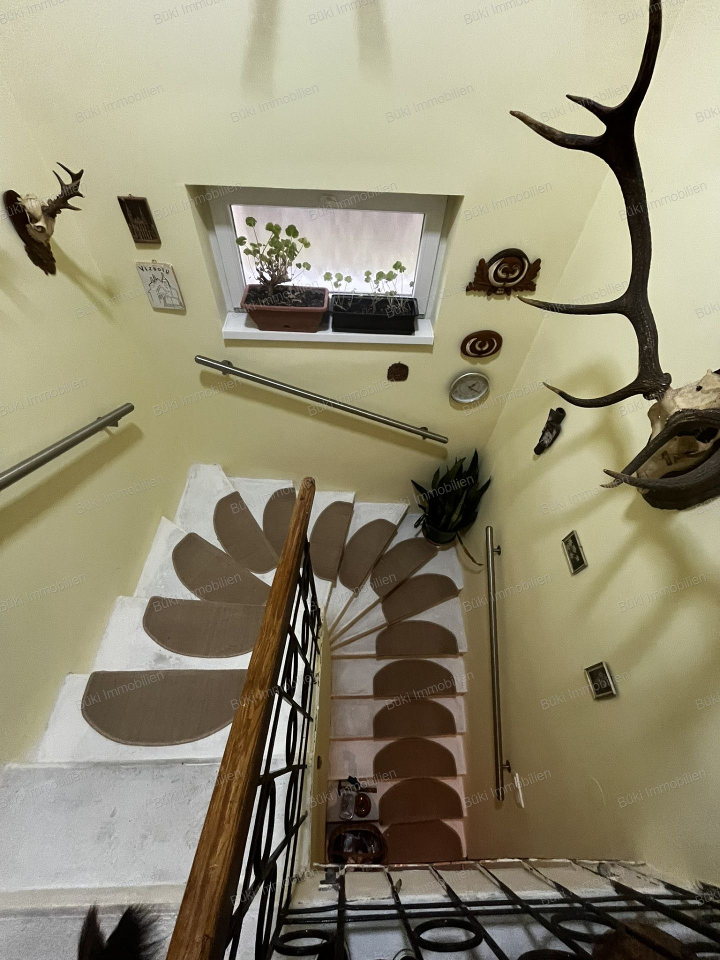 A fájl már létezik a célhelyen: import/kepek/vizjeles_5600236.jpg
For sale house Miskolc  114 m<sup>2</sup> 68.5 millió Ft