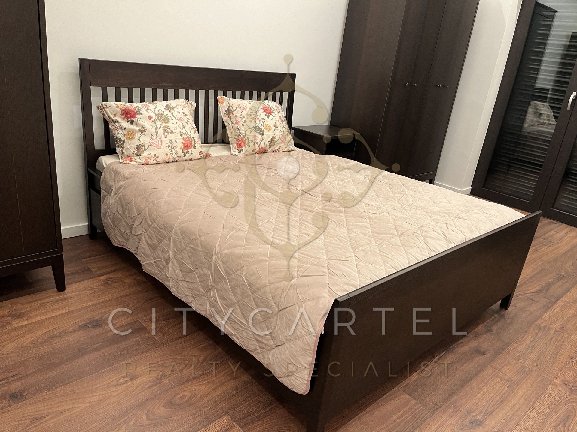 A fájl már létezik a célhelyen: import/kepek/vizjeles_5605854.jpg
Eladó Téglalakás Budapest, II. kerület  121 m<sup>2</sup> 3500 EUR