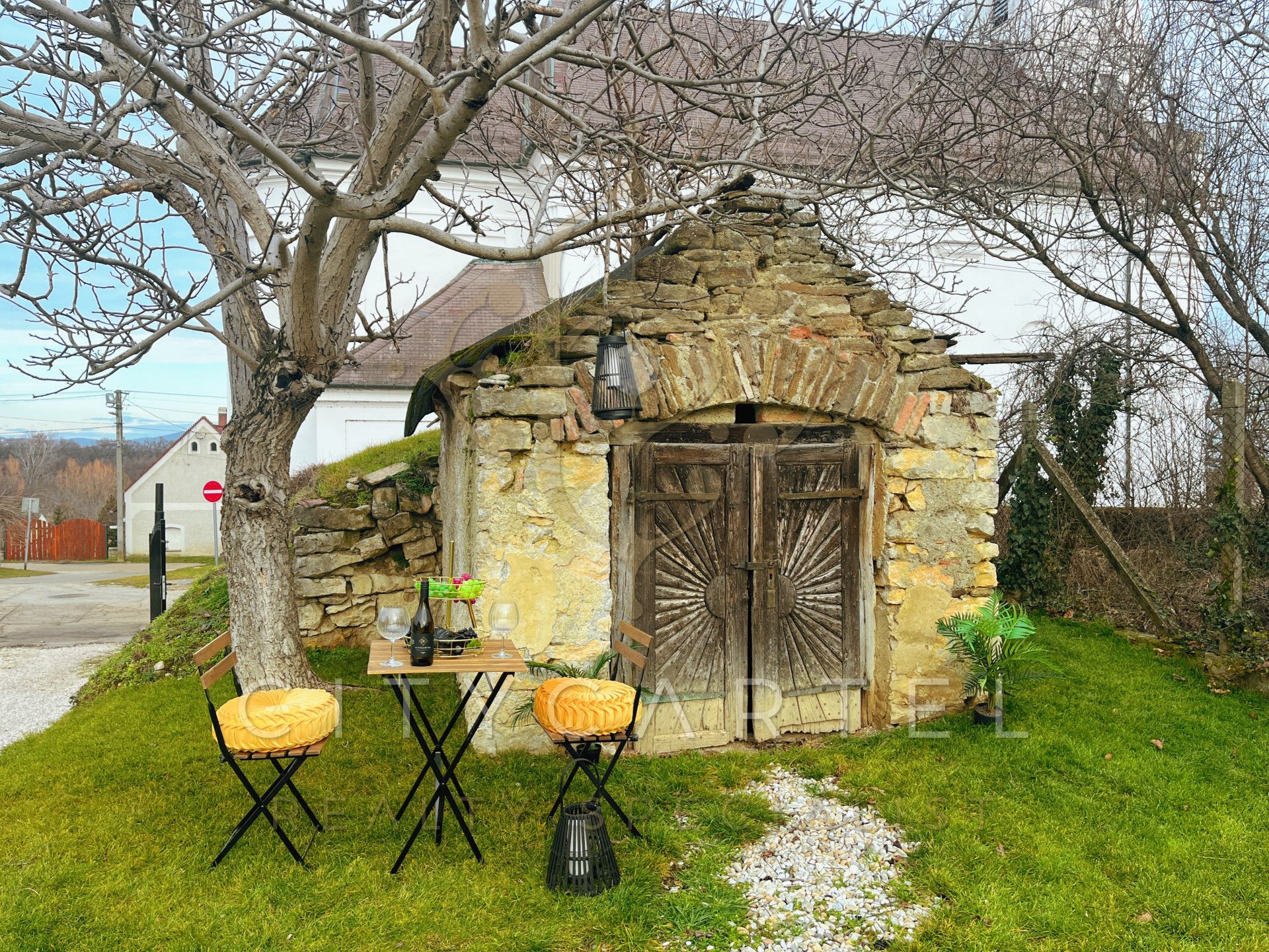 A fájl már létezik a célhelyen: import/kepek/vizjeles_5607241.jpg
For sale house Aszófő  210 m<sup>2</sup> 150 millió Ft