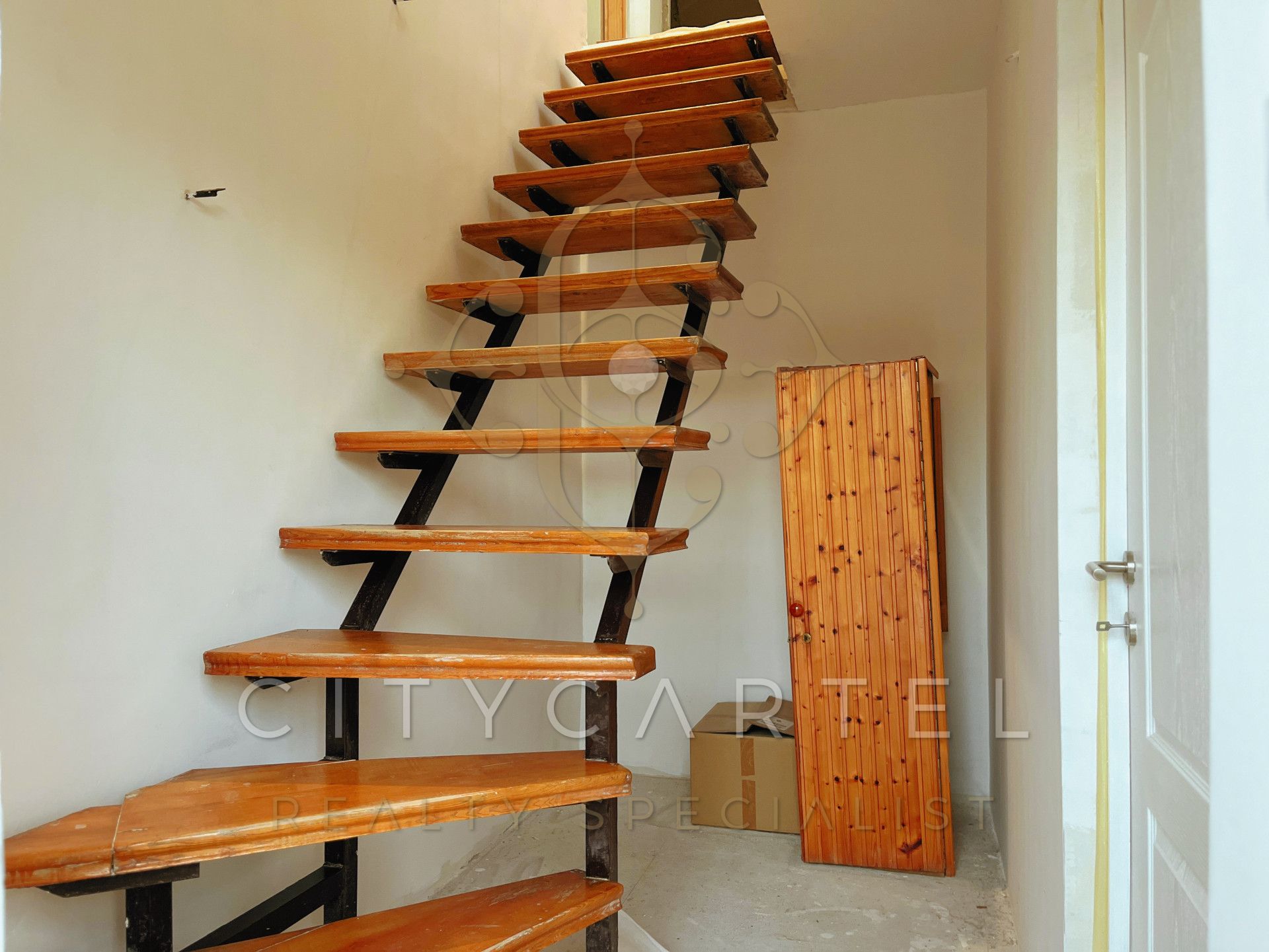 A fájl már létezik a célhelyen: import/kepek/vizjeles_5607251.jpg
For sale house Aszófő  210 m<sup>2</sup> 150 millió Ft