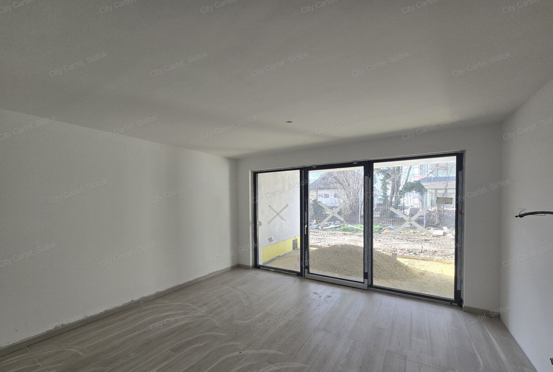 A fájl már létezik a célhelyen: import/kepek/vizjeles_5608320.jpg
For sale flat Balatonszemes  63 m<sup>2</sup> 129.9 millió Ft