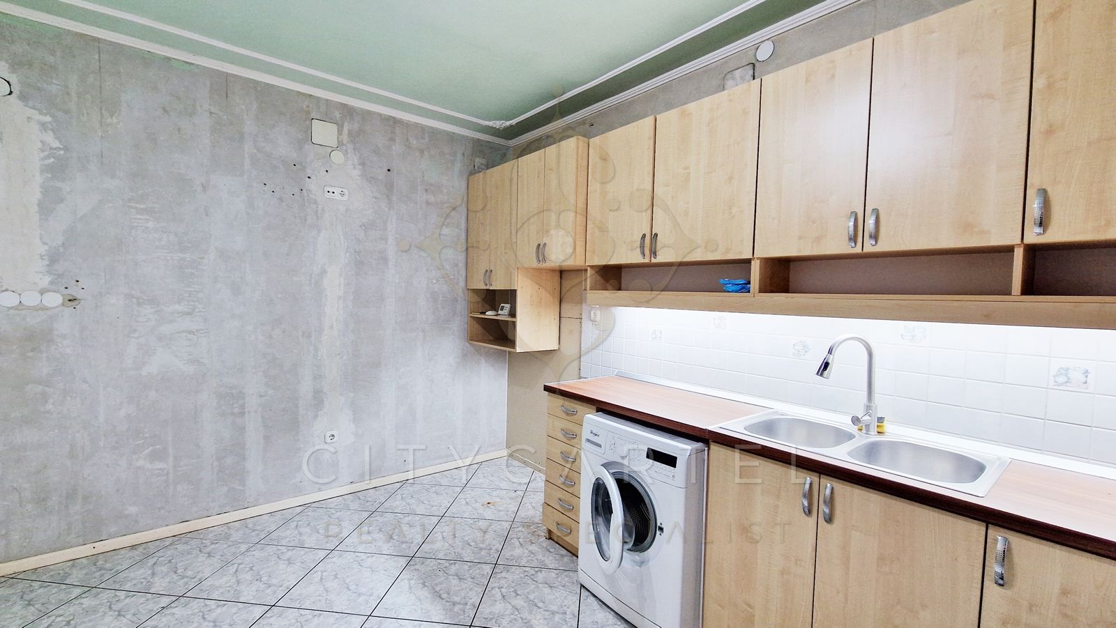 A fájl már létezik a célhelyen: import/kepek/vizjeles_5609342.jpg
For sale house Budapest, XVIII. kerület  81 m<sup>2</sup> 97 millió Ft