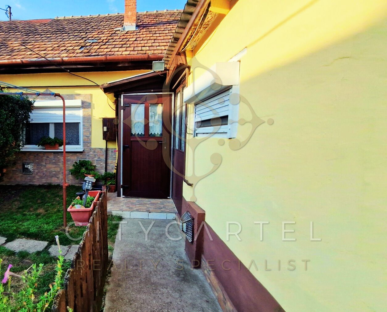 A fájl már létezik a célhelyen: import/kepek/vizjeles_5612390.jpg
Eladó Házrész Budapest, XVIII. kerület  64 m<sup>2</sup> 48 millió Ft