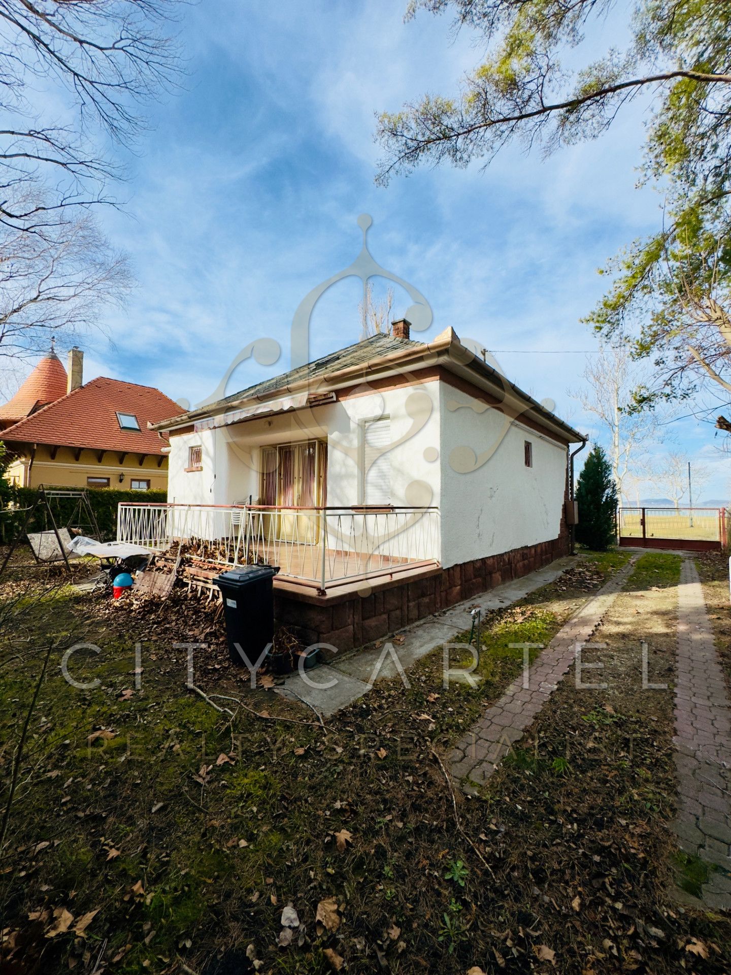 A fájl már létezik a célhelyen: import/kepek/vizjeles_5614568.jpg
For sale recreational home, summer house Balatonfenyves  60 m<sup>2</sup> 159 millió Ft